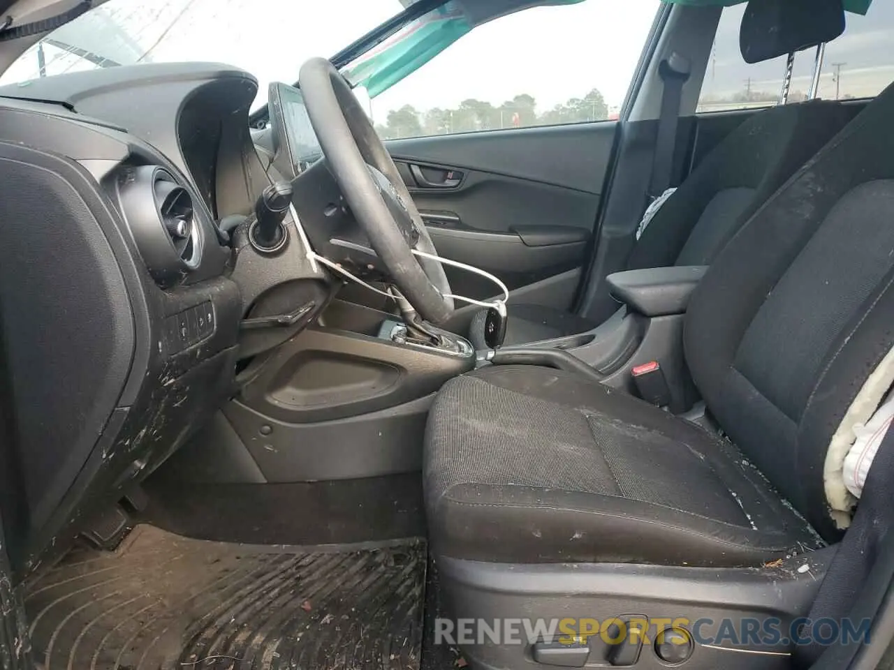 7 Photograph of a damaged car KM8K62AB4PU947091 HYUNDAI KONA 2023