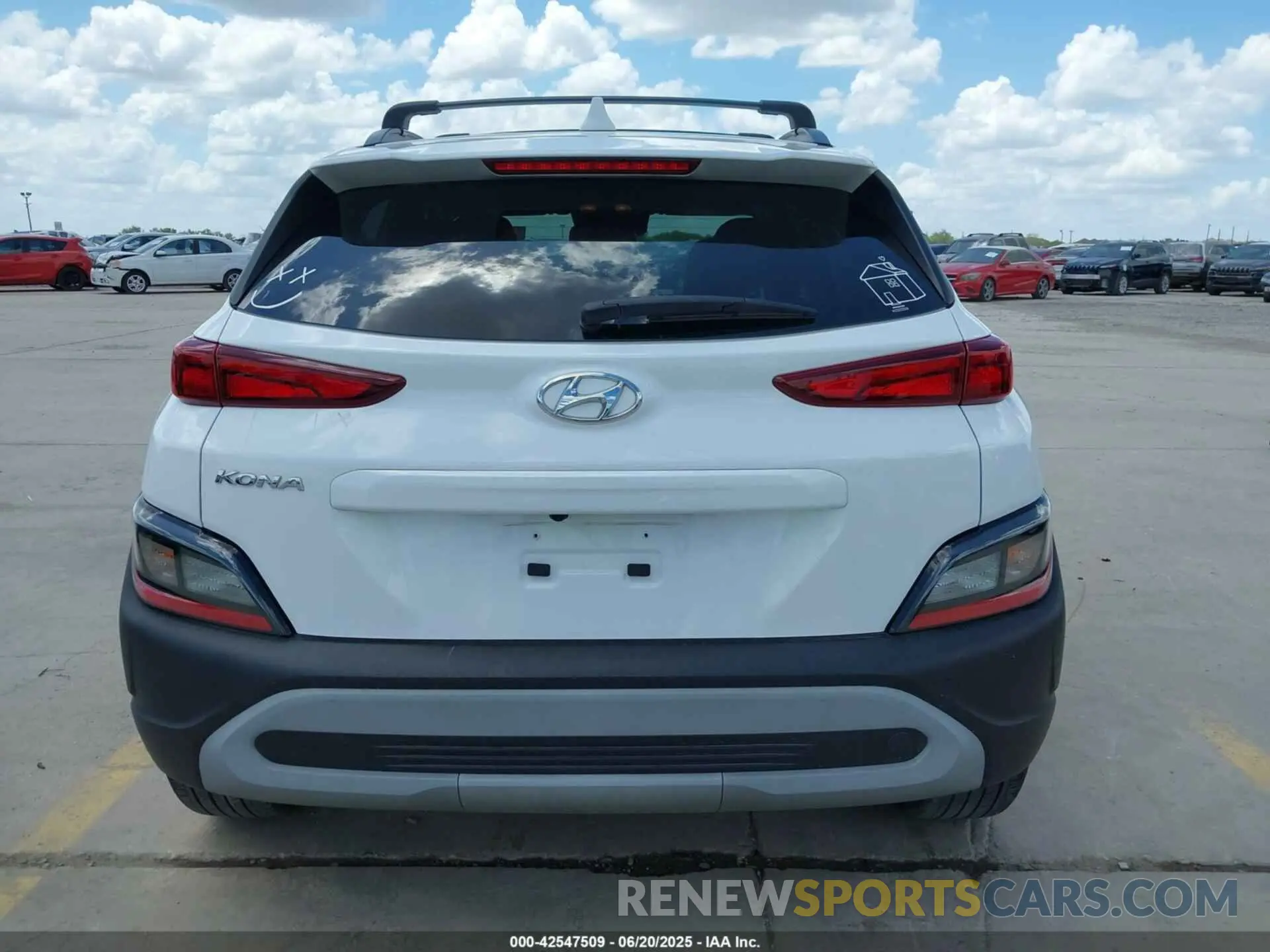 16 Photograph of a damaged car KM8K62AB6PU017029 HYUNDAI KONA 2023