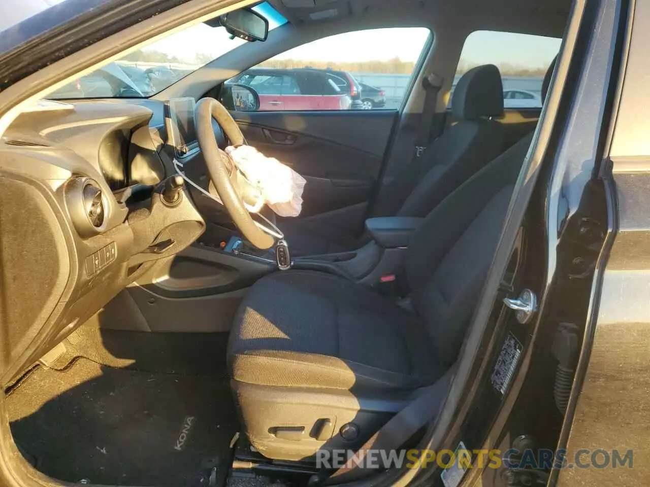 7 Photograph of a damaged car KM8K62AB6PU961798 HYUNDAI KONA 2023