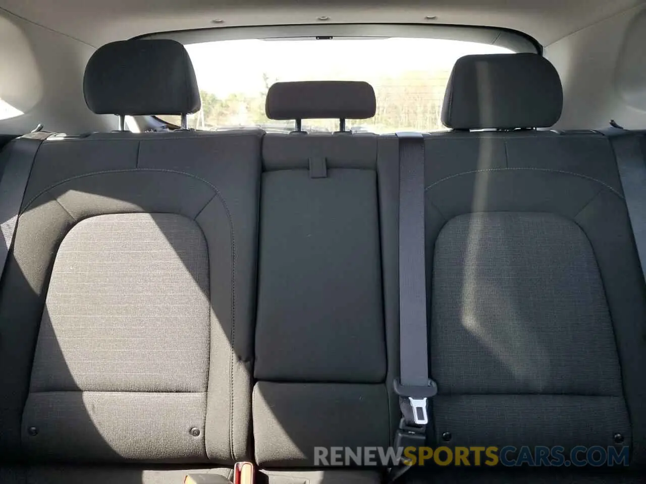 10 Photograph of a damaged car KM8K6CAB0PU982796 HYUNDAI KONA 2023