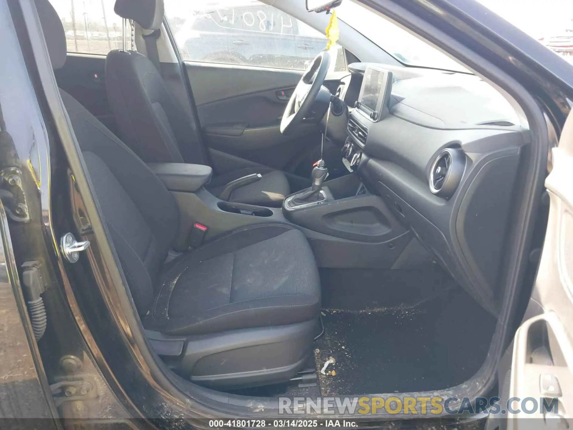 5 Photograph of a damaged car KM8K6CAB1PU966932 HYUNDAI KONA 2023