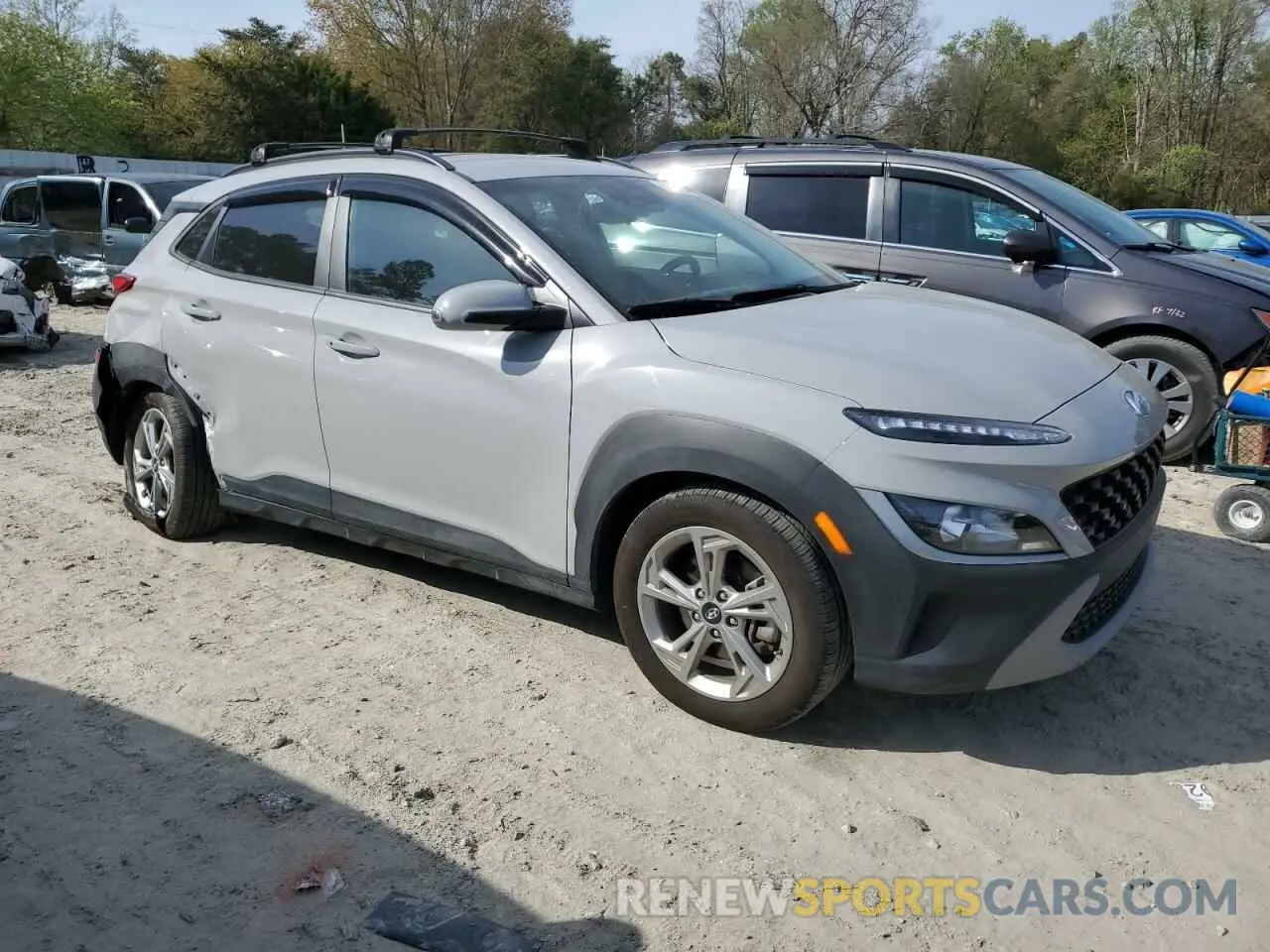 4 Photograph of a damaged car KM8K6CAB2PU042581 HYUNDAI KONA 2023