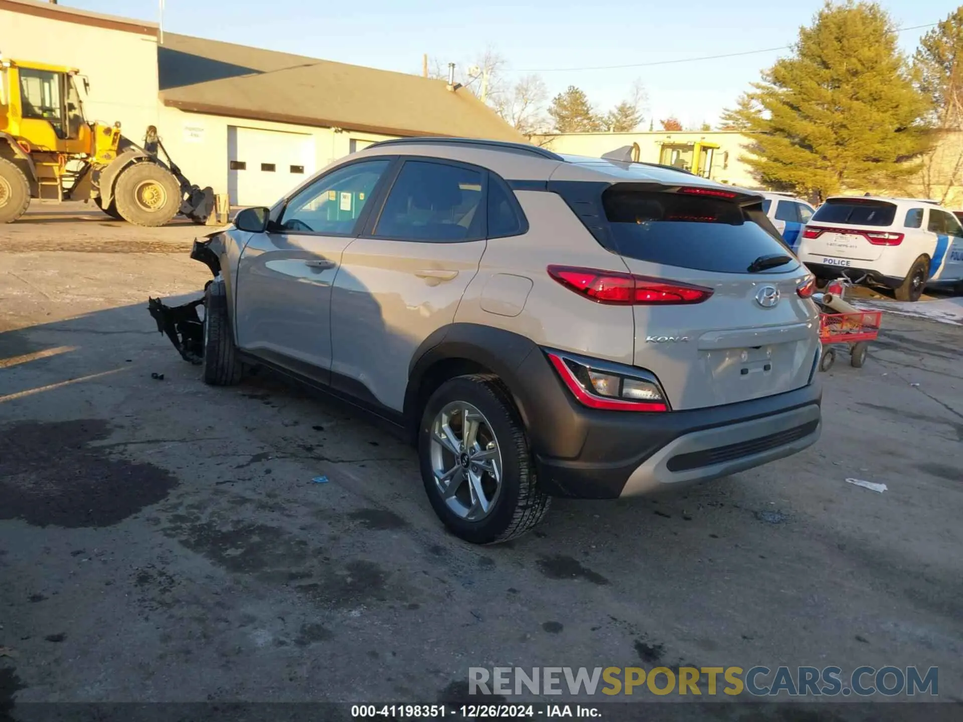 3 Фотография поврежденного автомобиля KM8K6CAB2PU053578 HYUNDAI KONA 2023