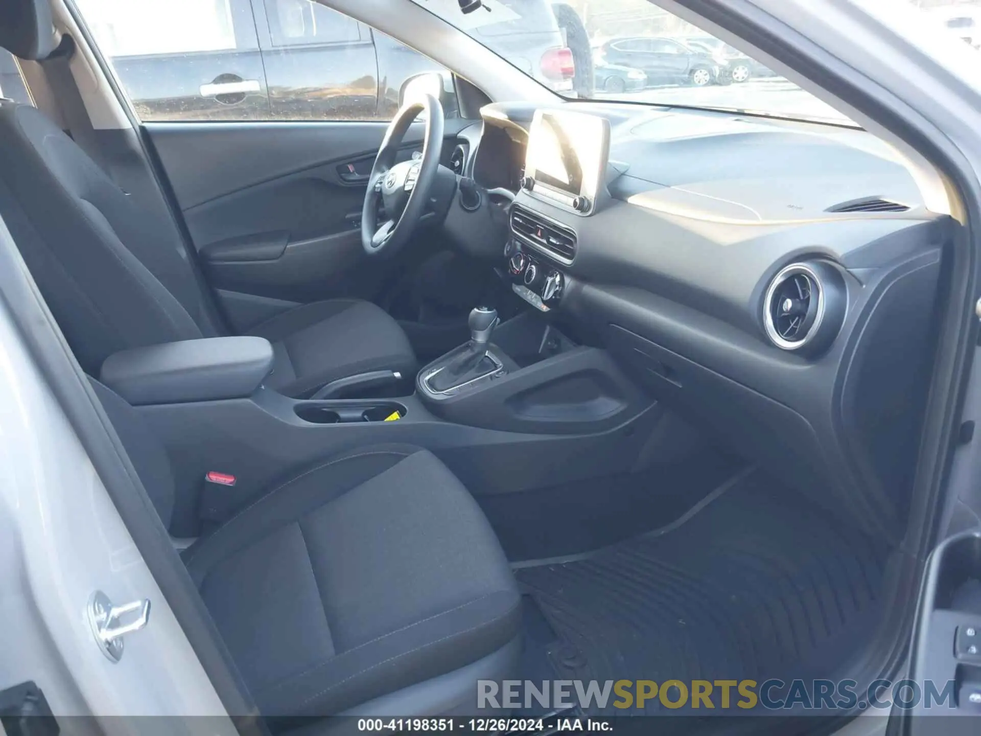5 Фотография поврежденного автомобиля KM8K6CAB2PU053578 HYUNDAI KONA 2023