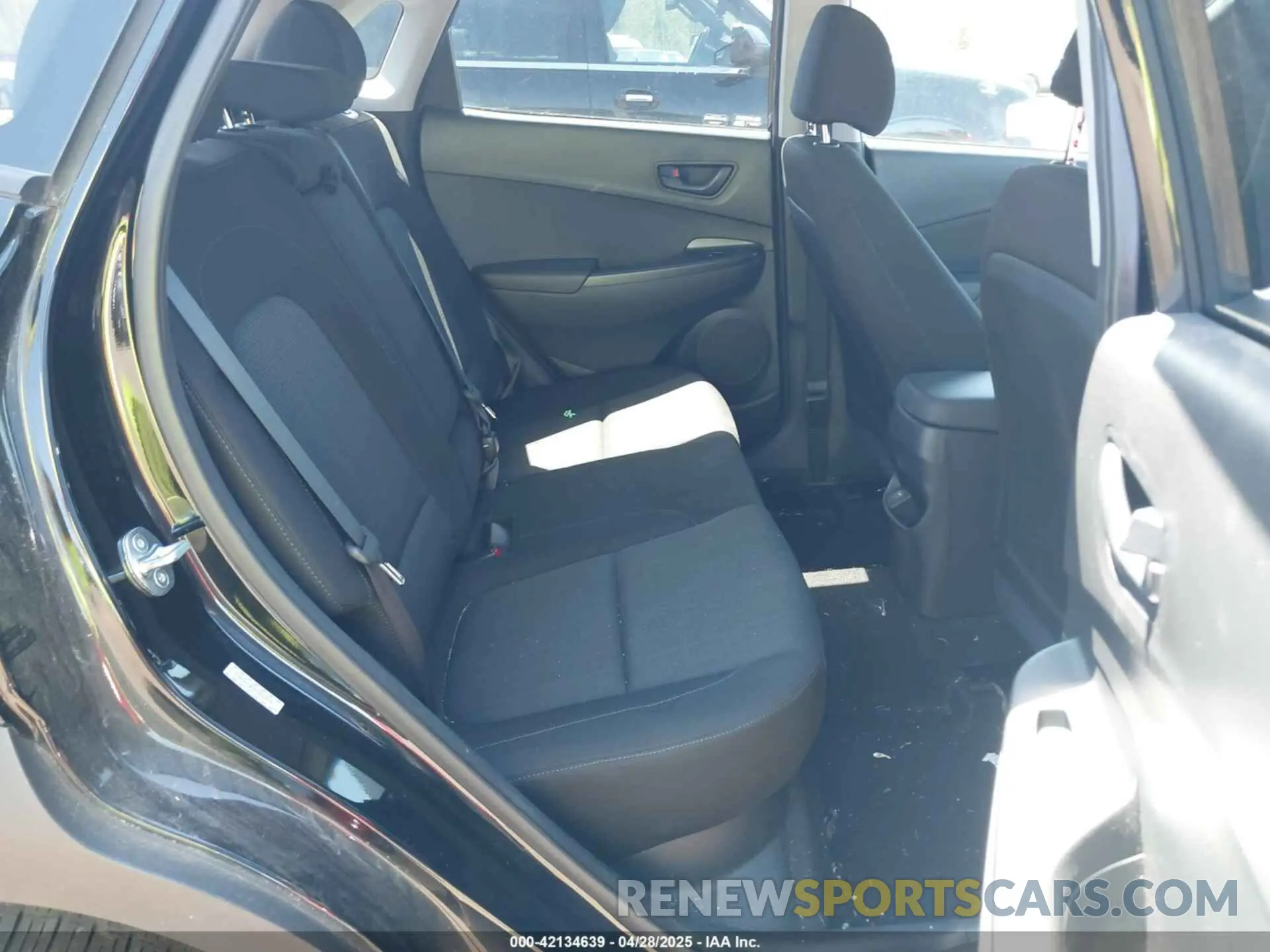 8 Photograph of a damaged car KM8K6CAB3PU012120 HYUNDAI KONA 2023