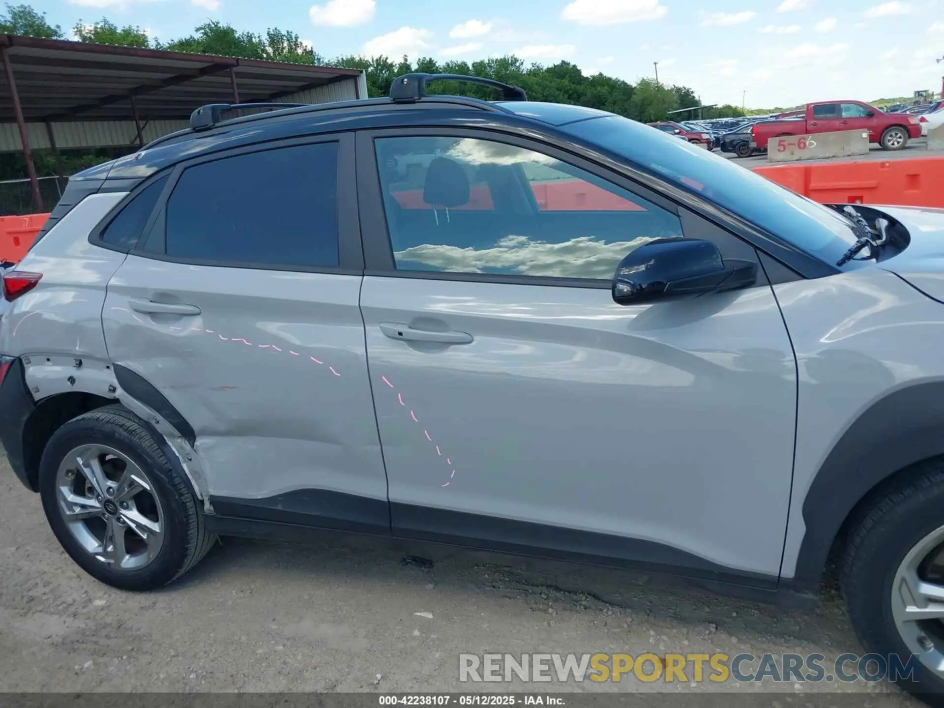 13 Фотография поврежденного автомобиля KM8K6CAB4PU008576 HYUNDAI KONA 2023
