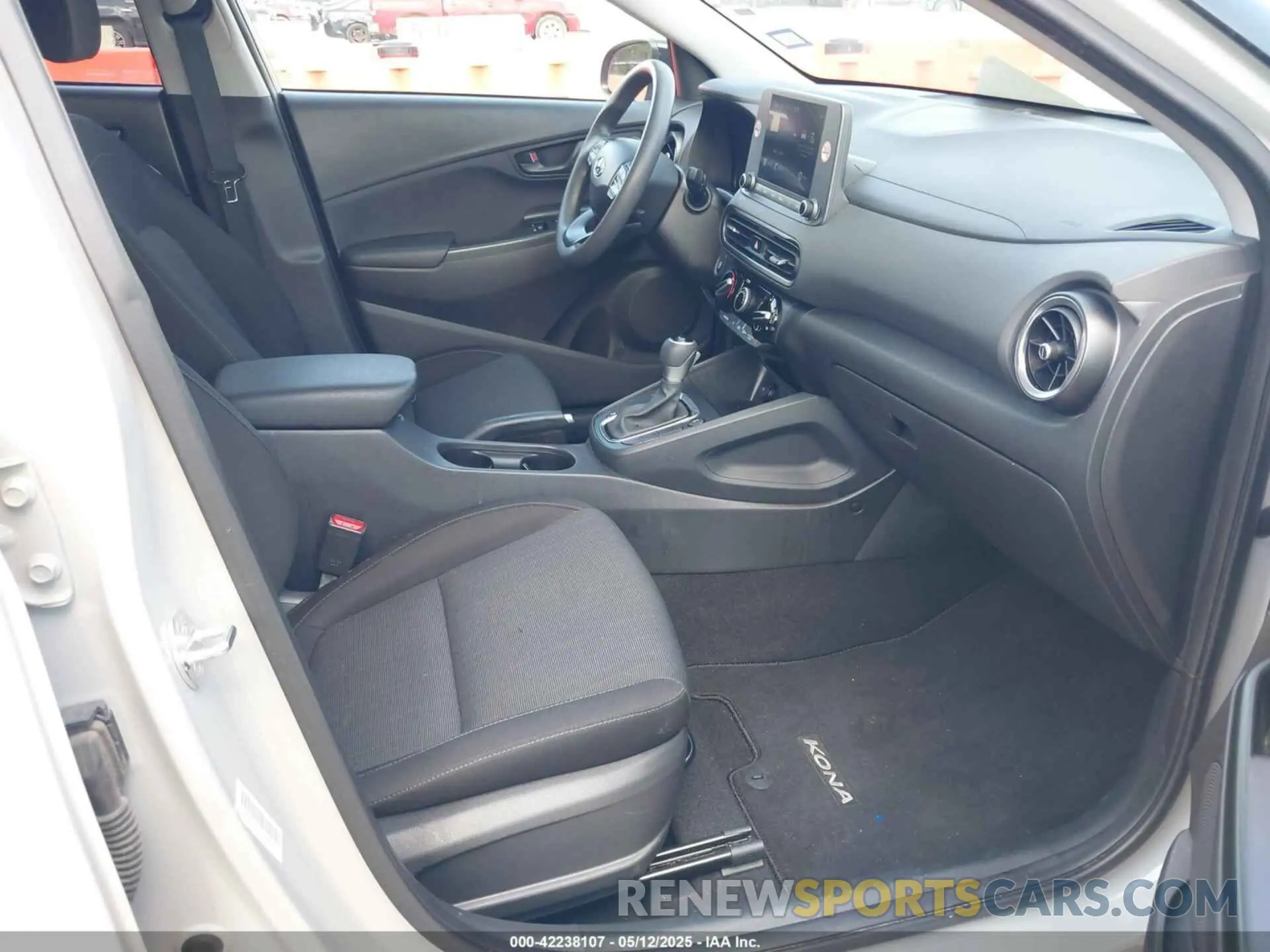 5 Фотография поврежденного автомобиля KM8K6CAB4PU008576 HYUNDAI KONA 2023