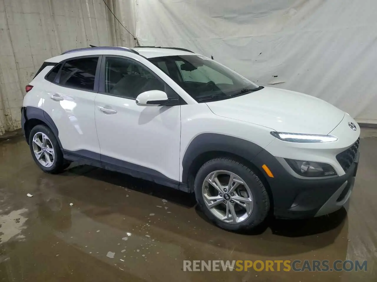 4 Фотография поврежденного автомобиля KM8K6CAB4PU943936 HYUNDAI KONA 2023