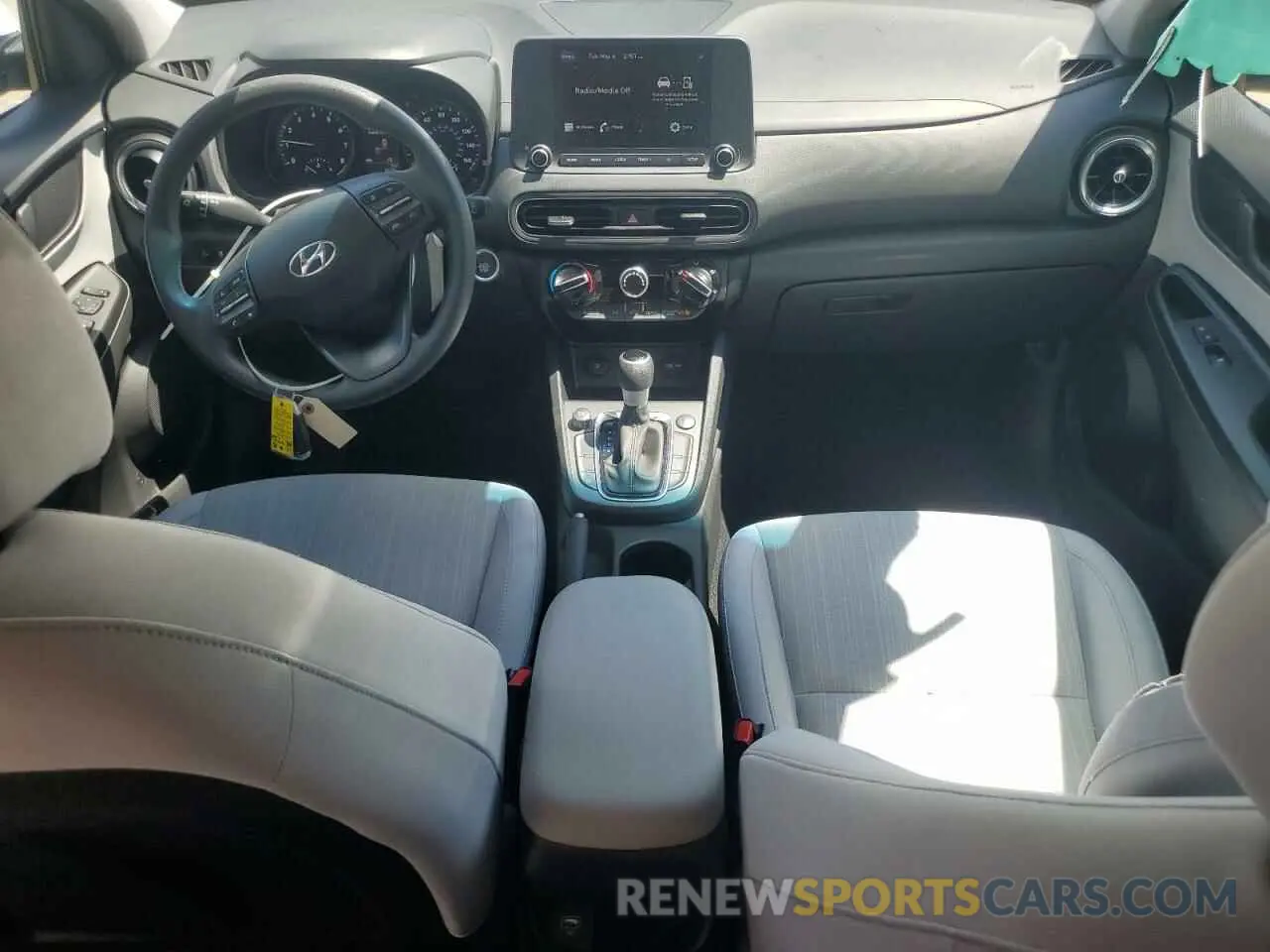 8 Фотография поврежденного автомобиля KM8K6CAB5PU063182 HYUNDAI KONA 2023