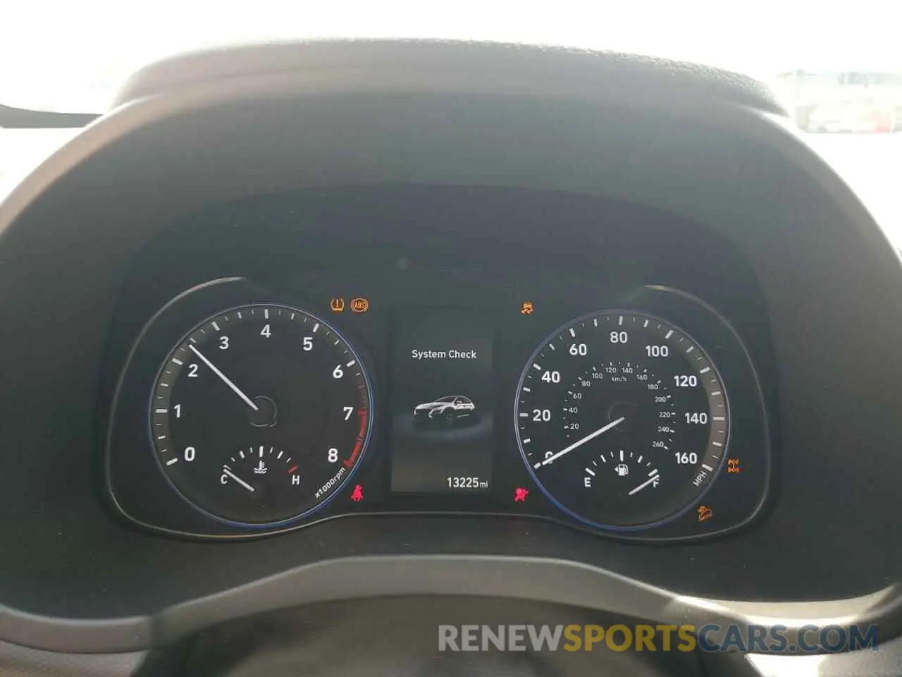 9 Фотография поврежденного автомобиля KM8K6CAB5PU063182 HYUNDAI KONA 2023