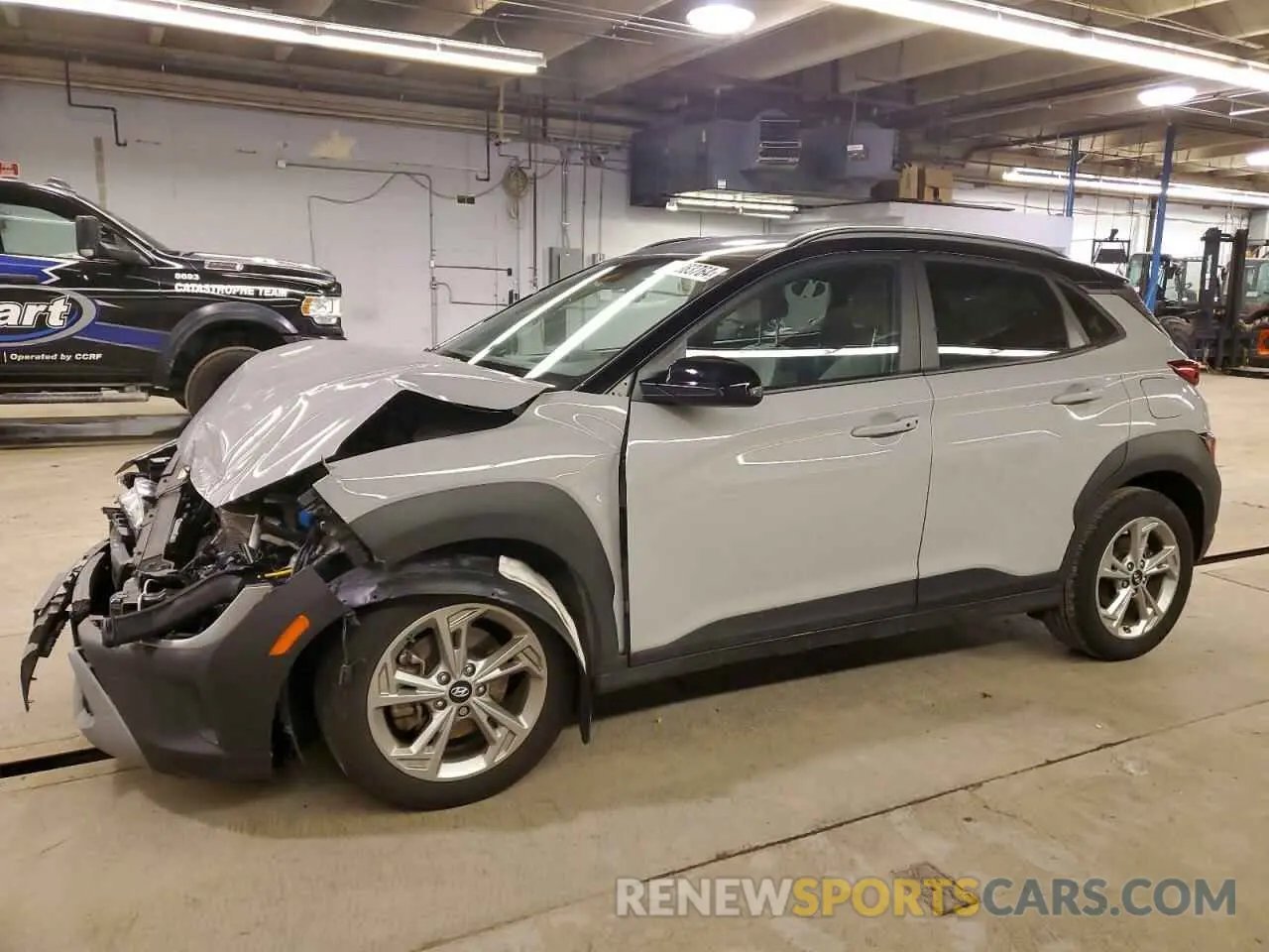 1 Photograph of a damaged car KM8K6CAB6PU983807 HYUNDAI KONA 2023