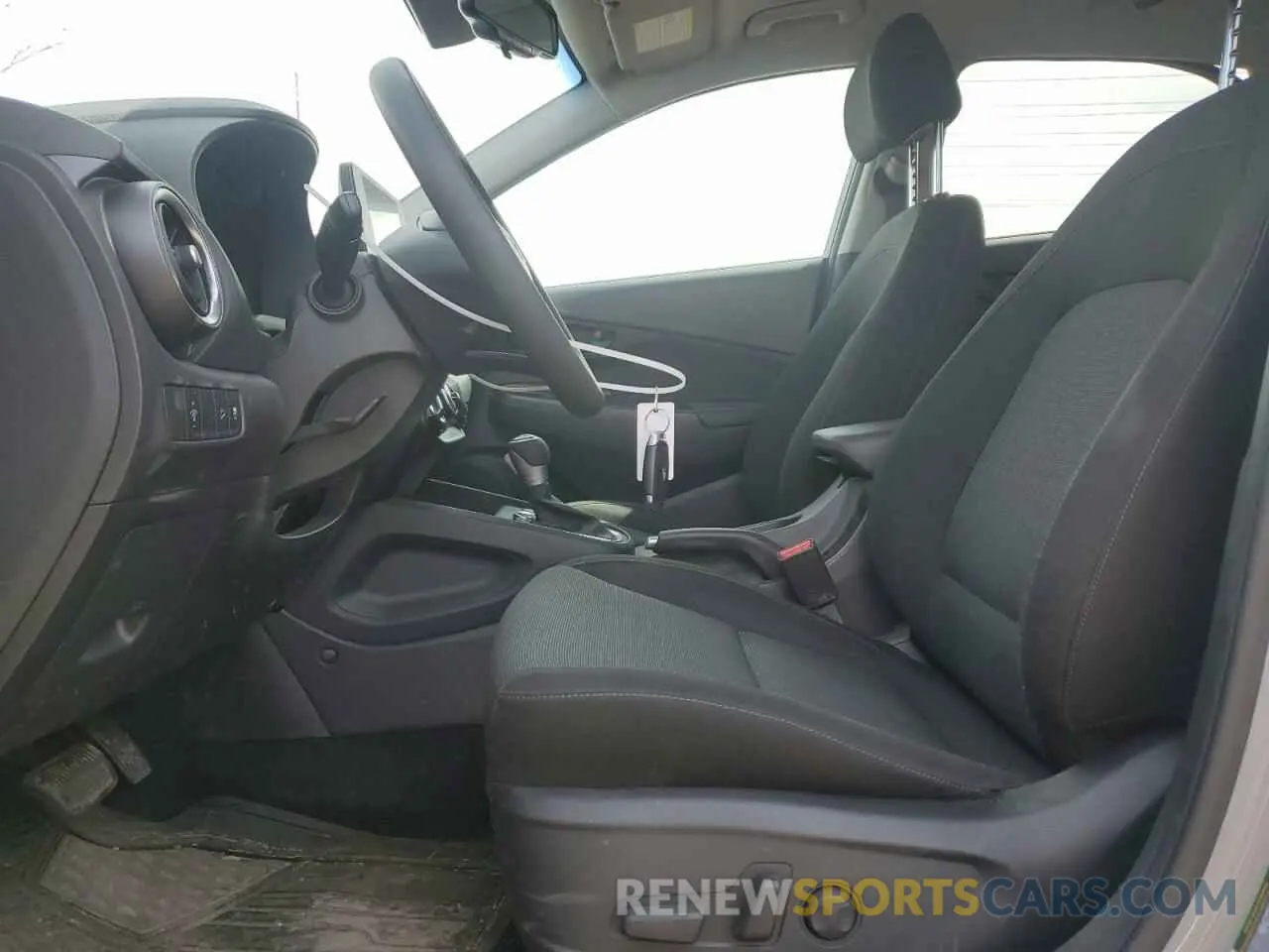 7 Фотография поврежденного автомобиля KM8K6CAB8PU008368 HYUNDAI KONA 2023