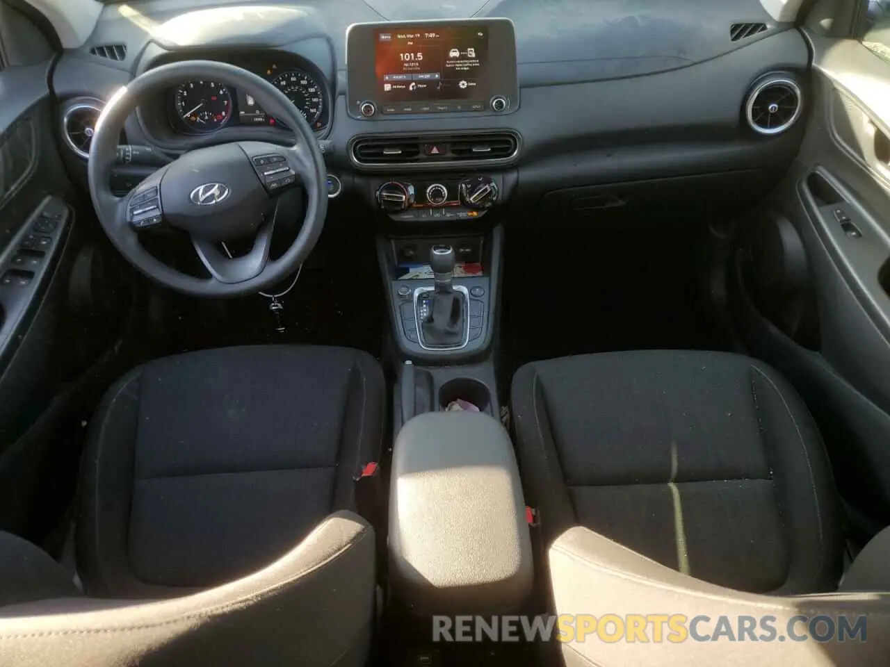 8 Photograph of a damaged car KM8K6CAB8PU043170 HYUNDAI KONA 2023