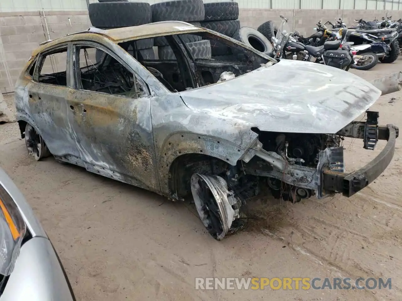 4 Photograph of a damaged car KM8K6CAB9PU019296 HYUNDAI KONA 2023