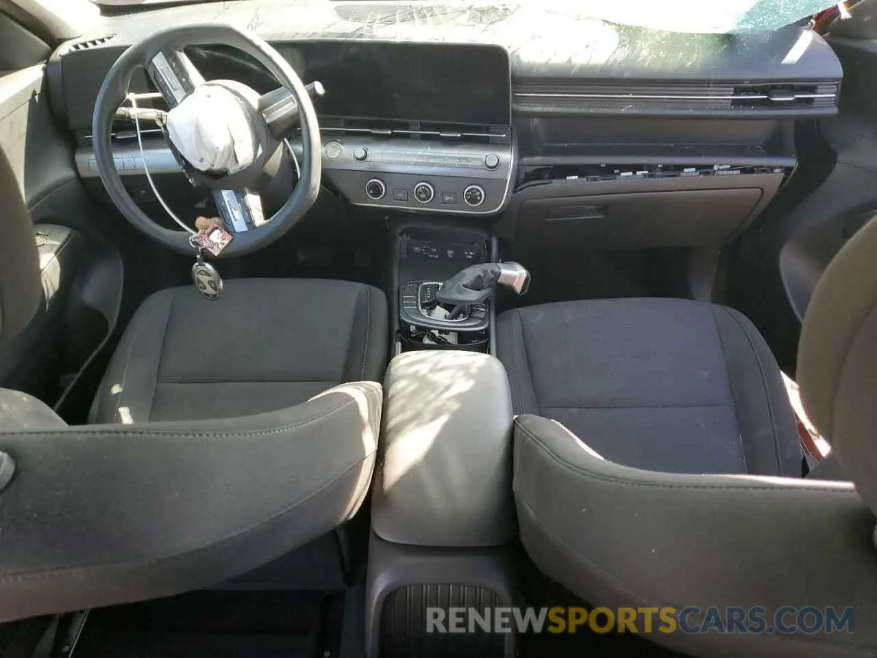 8 Photograph of a damaged car KM8HA3AB0RU046818 HYUNDAI KONA 2024