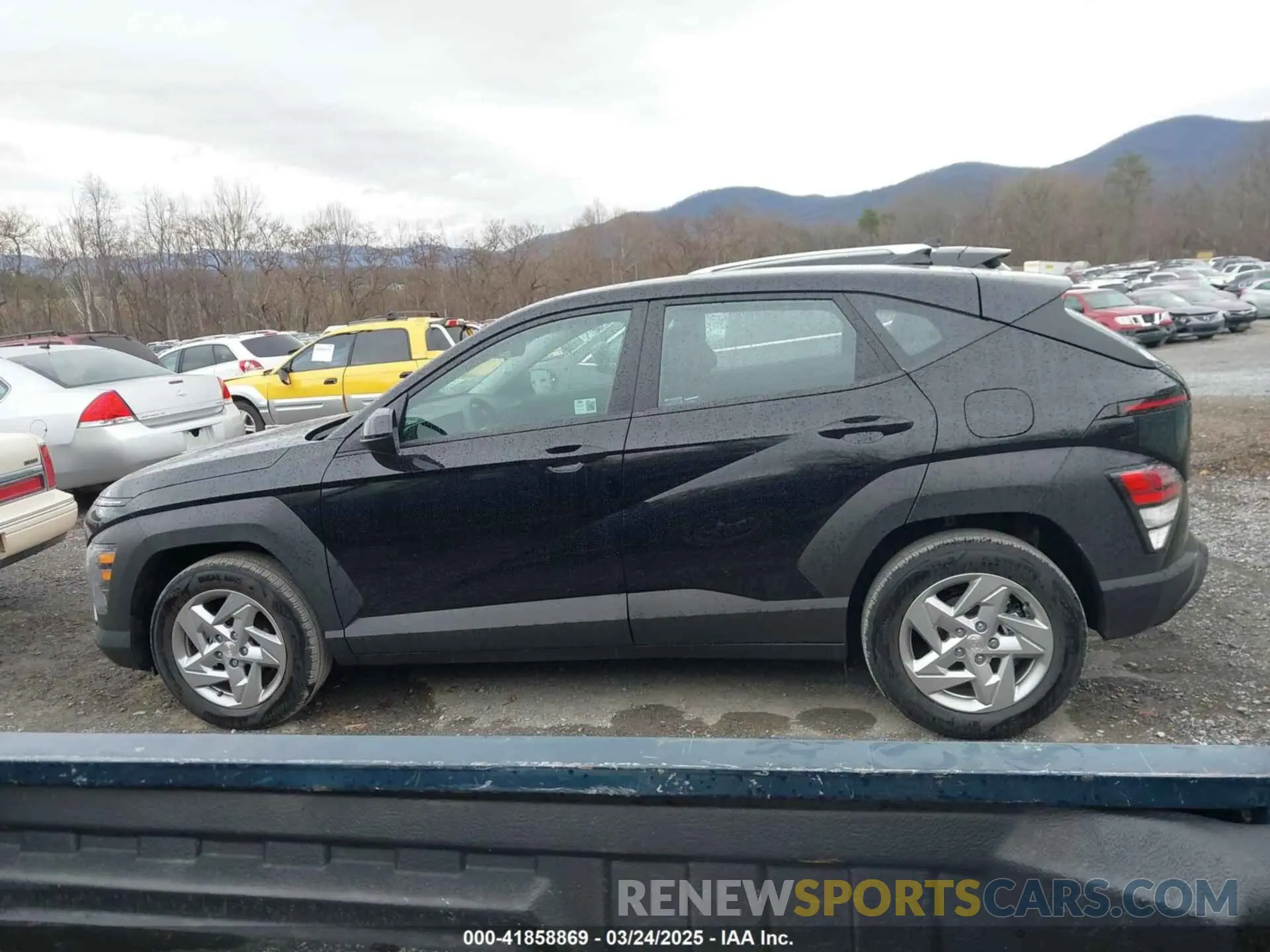 14 Photograph of a damaged car KM8HA3AB2RU184876 HYUNDAI KONA 2024