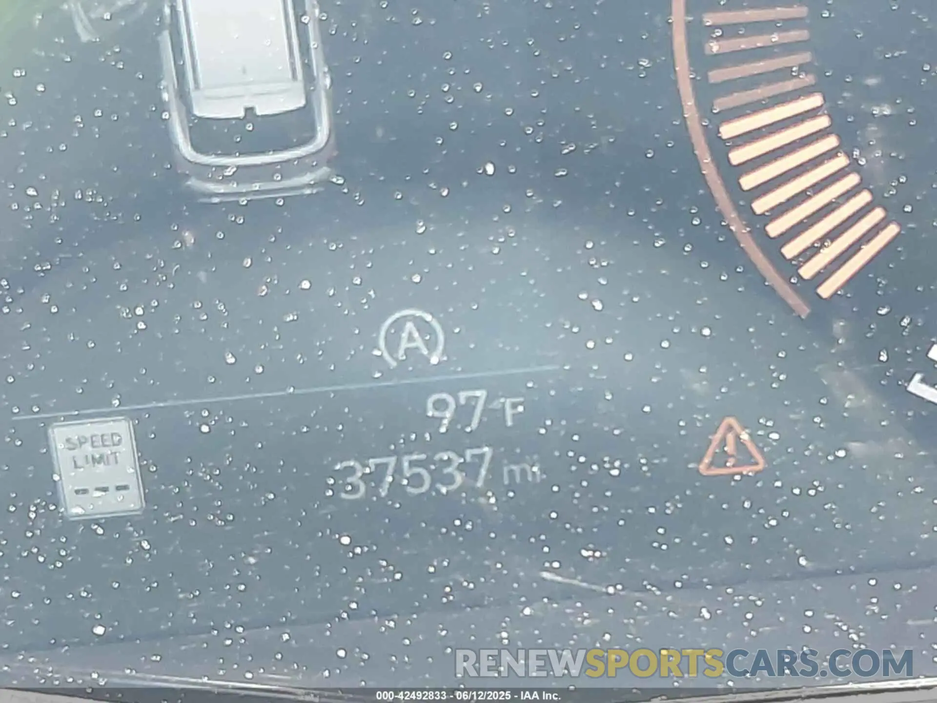 15 Photograph of a damaged car KM8HA3AB4RU129569 HYUNDAI KONA 2024