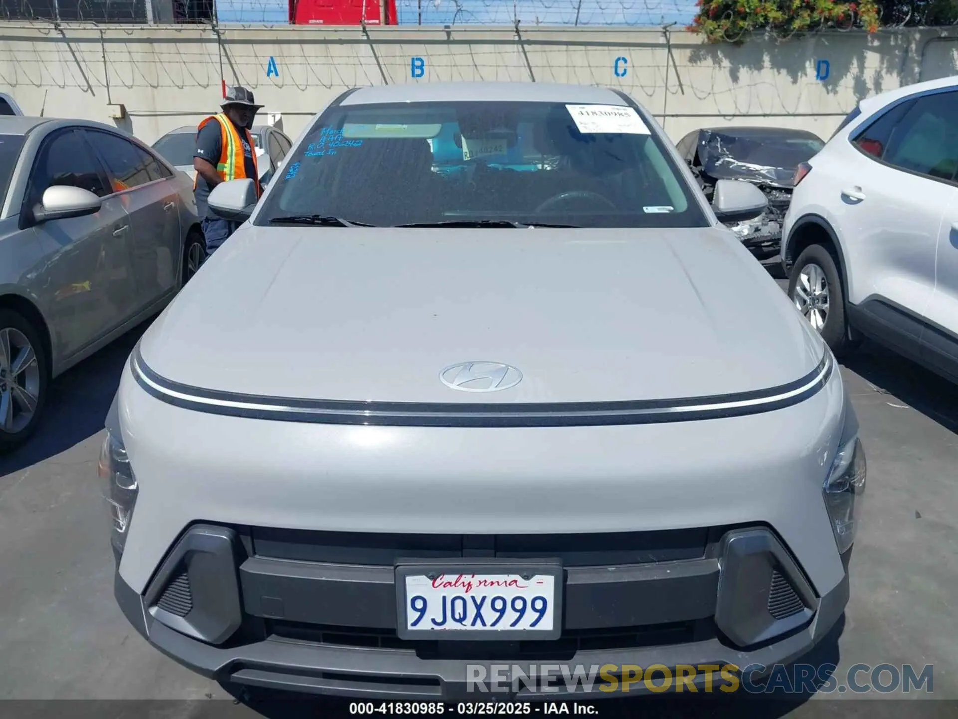 13 Фотография поврежденного автомобиля KM8HA3AB7RU041986 HYUNDAI KONA 2024