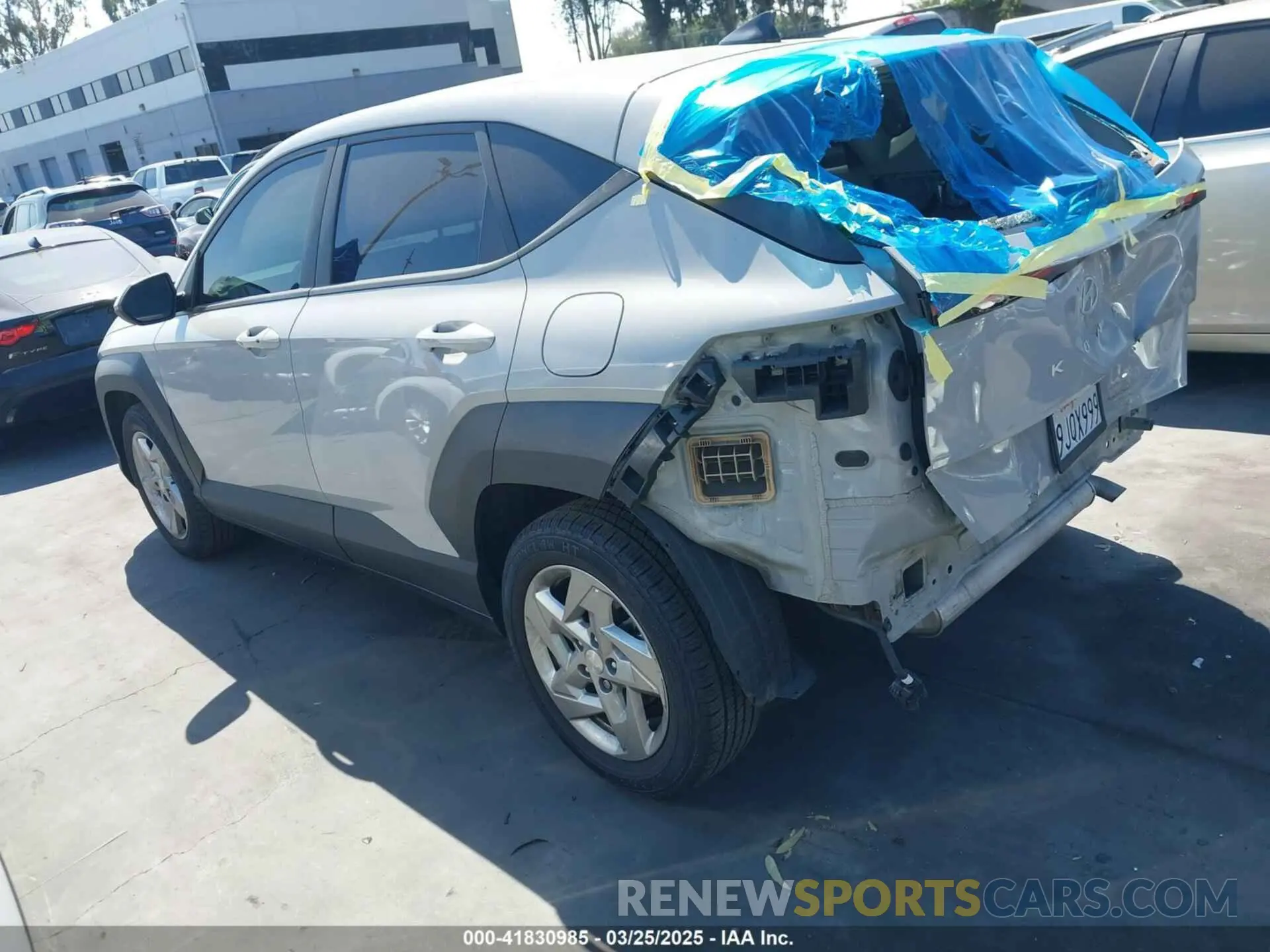 3 Фотография поврежденного автомобиля KM8HA3AB7RU041986 HYUNDAI KONA 2024