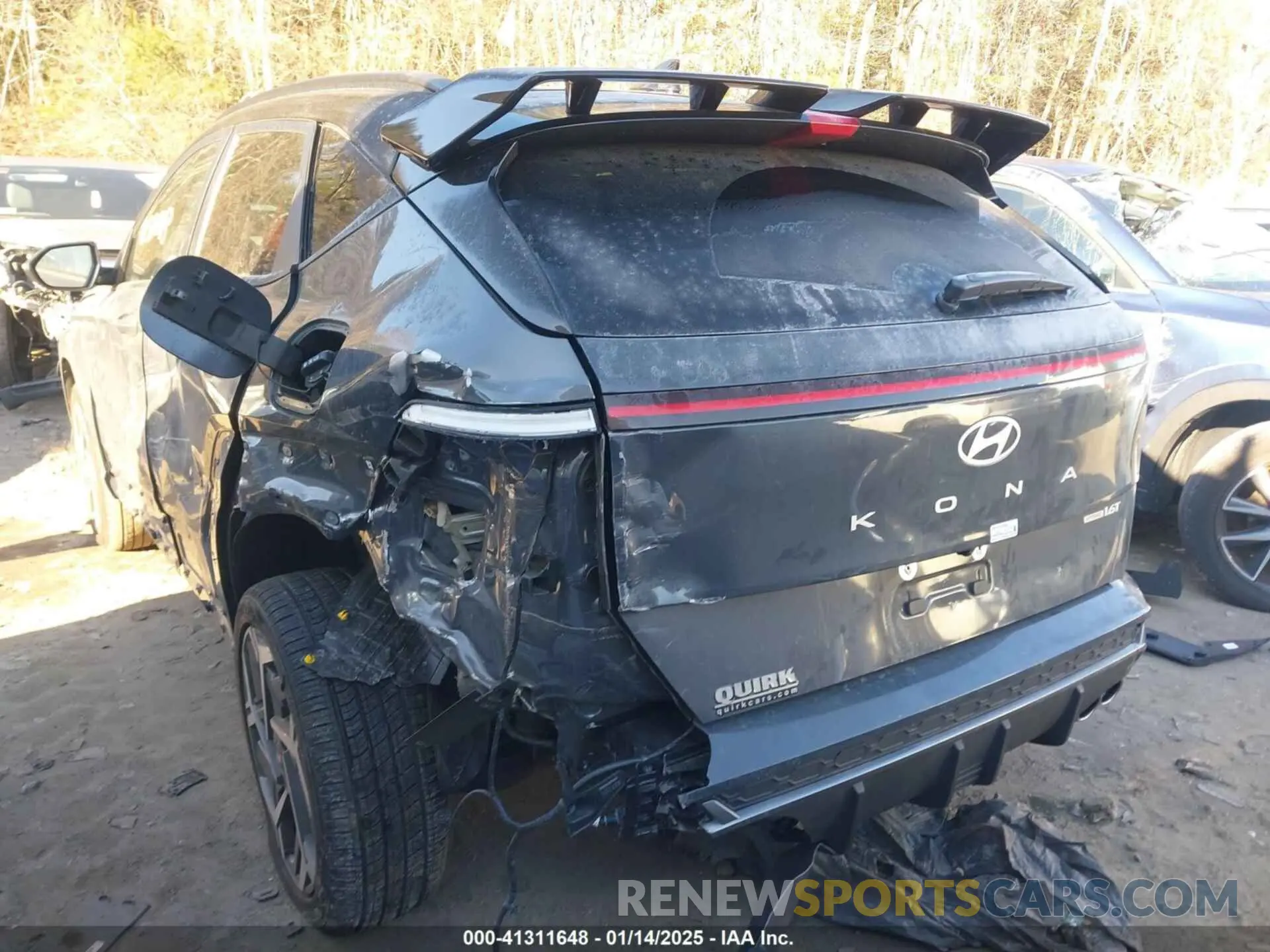 3 Фотография поврежденного автомобиля KM8HACA33RU166301 HYUNDAI KONA 2024