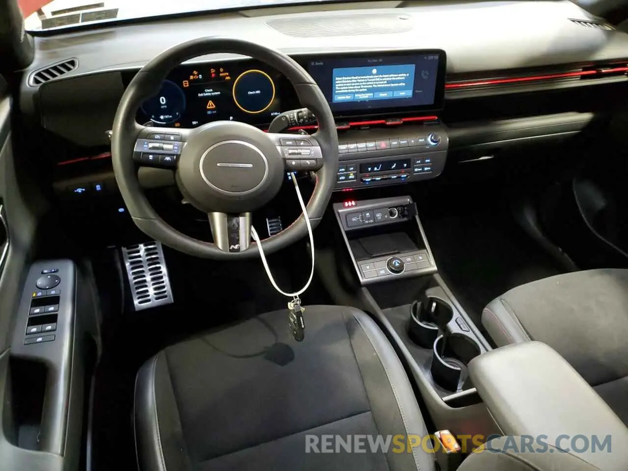 8 Фотография поврежденного автомобиля KM8HACA38RU063276 HYUNDAI KONA 2024
