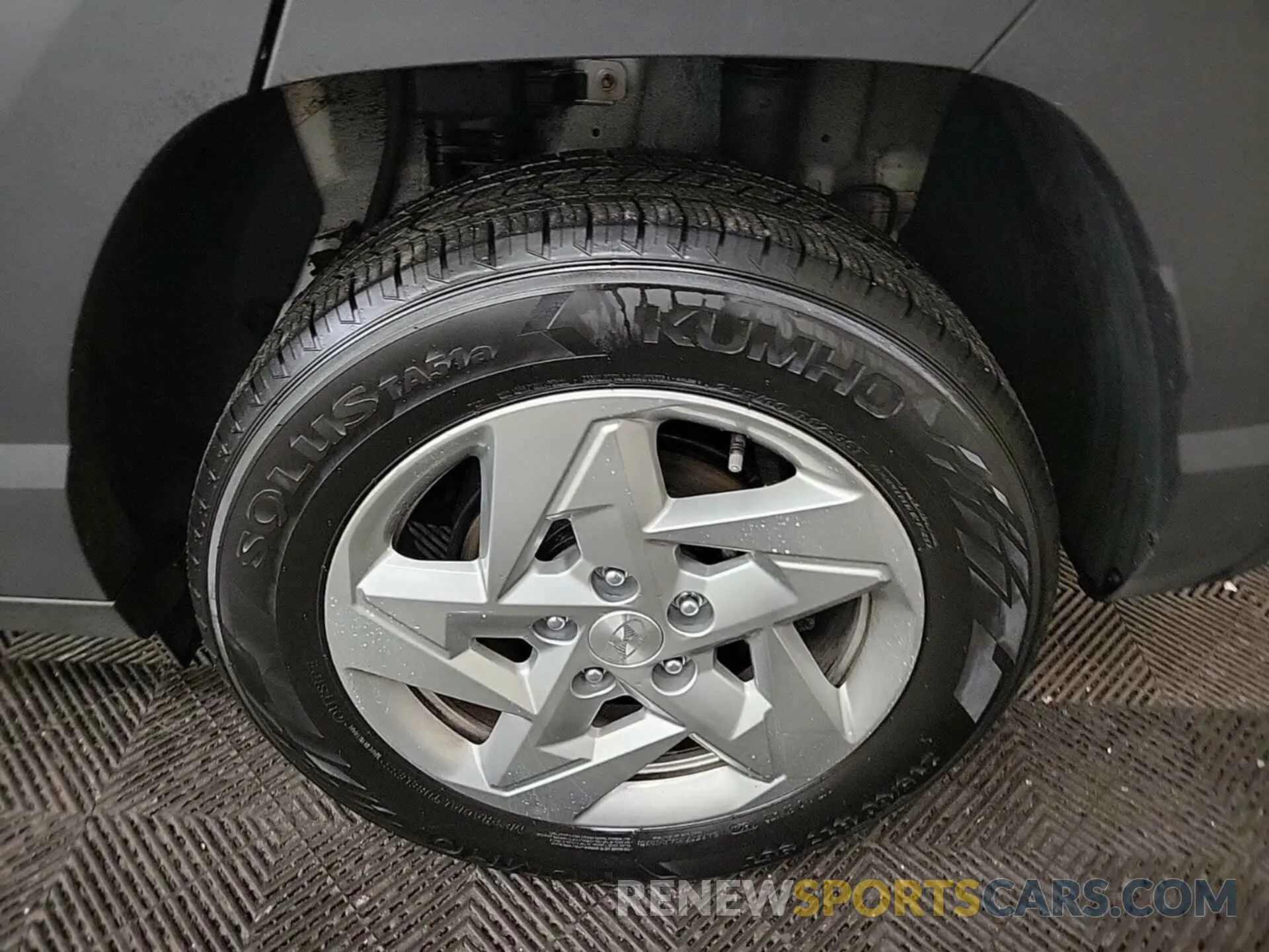 30 Photograph of a damaged car KM8HACAB6RU146258 HYUNDAI KONA 2024