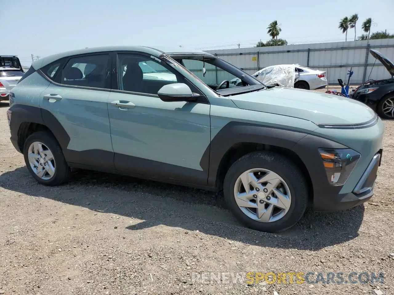 4 Фотография поврежденного автомобиля KM8HACABXRU108970 HYUNDAI KONA 2024