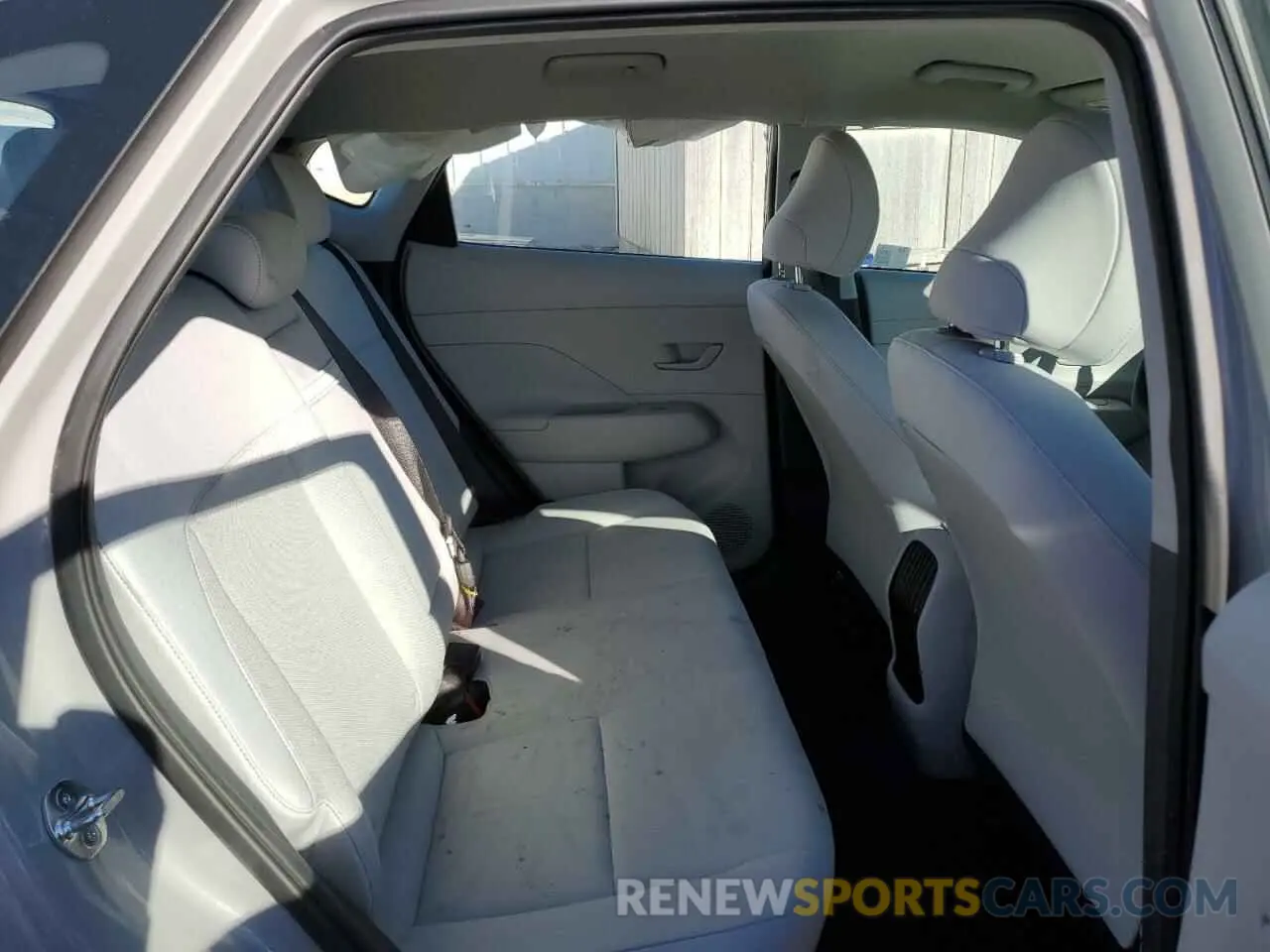 11 Фотография поврежденного автомобиля KM8HACABXRU155030 HYUNDAI KONA 2024
