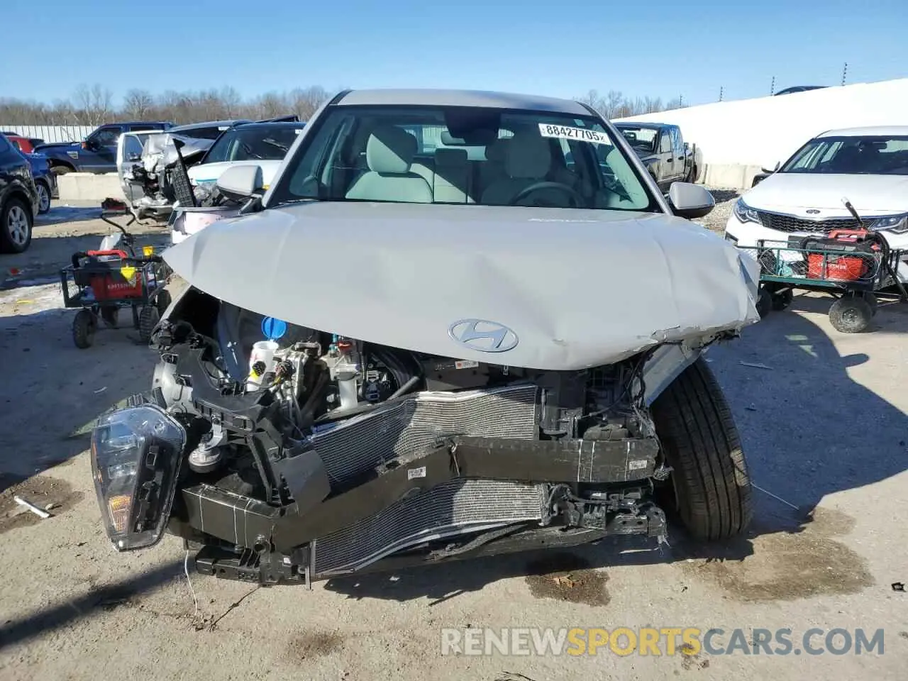 5 Фотография поврежденного автомобиля KM8HACABXRU155030 HYUNDAI KONA 2024