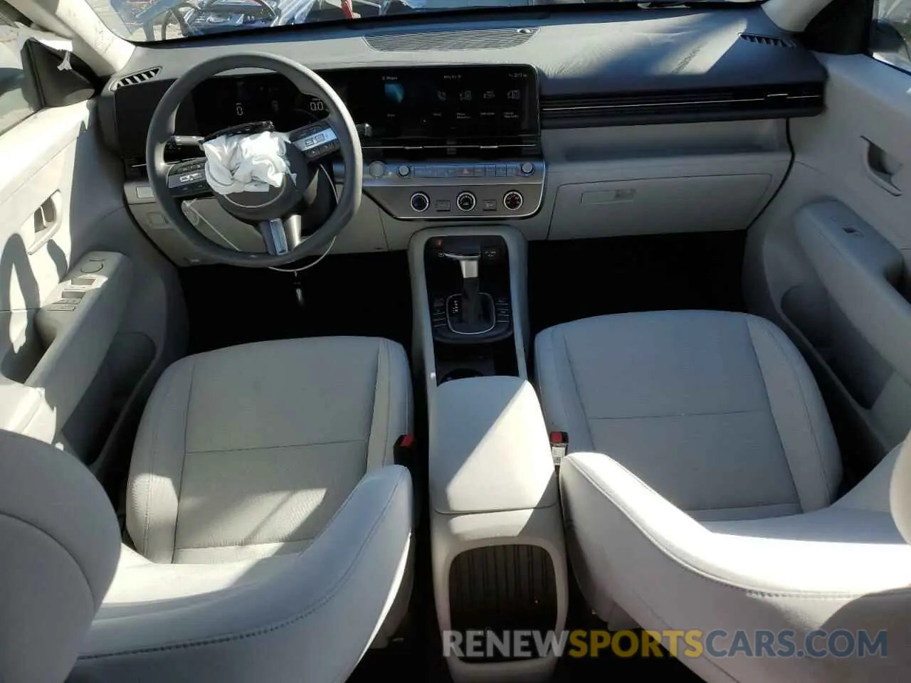 8 Фотография поврежденного автомобиля KM8HACABXRU155030 HYUNDAI KONA 2024