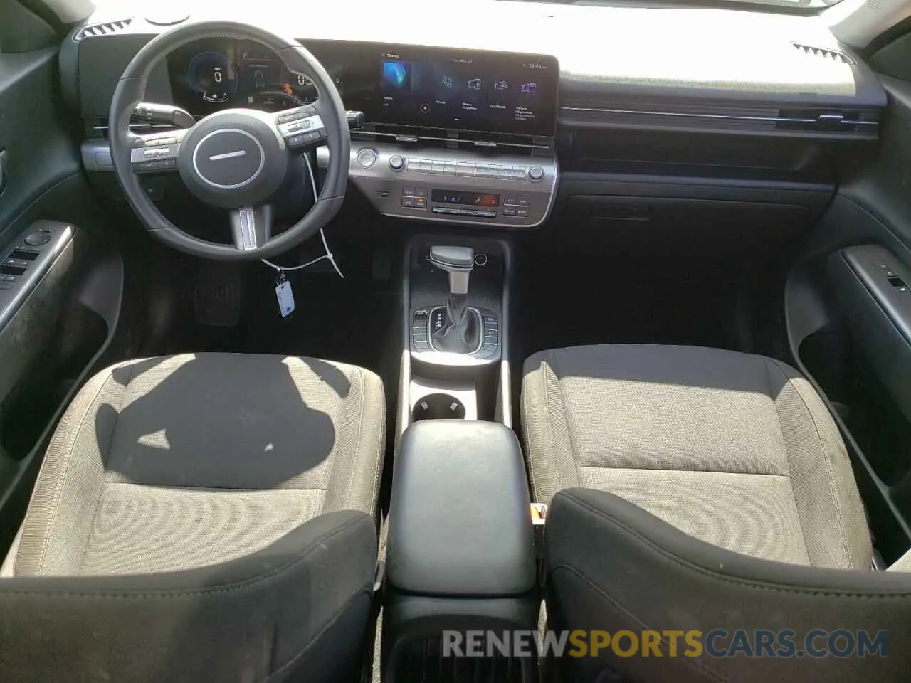 8 Фотография поврежденного автомобиля KM8HB3AB0RU074292 HYUNDAI KONA 2024