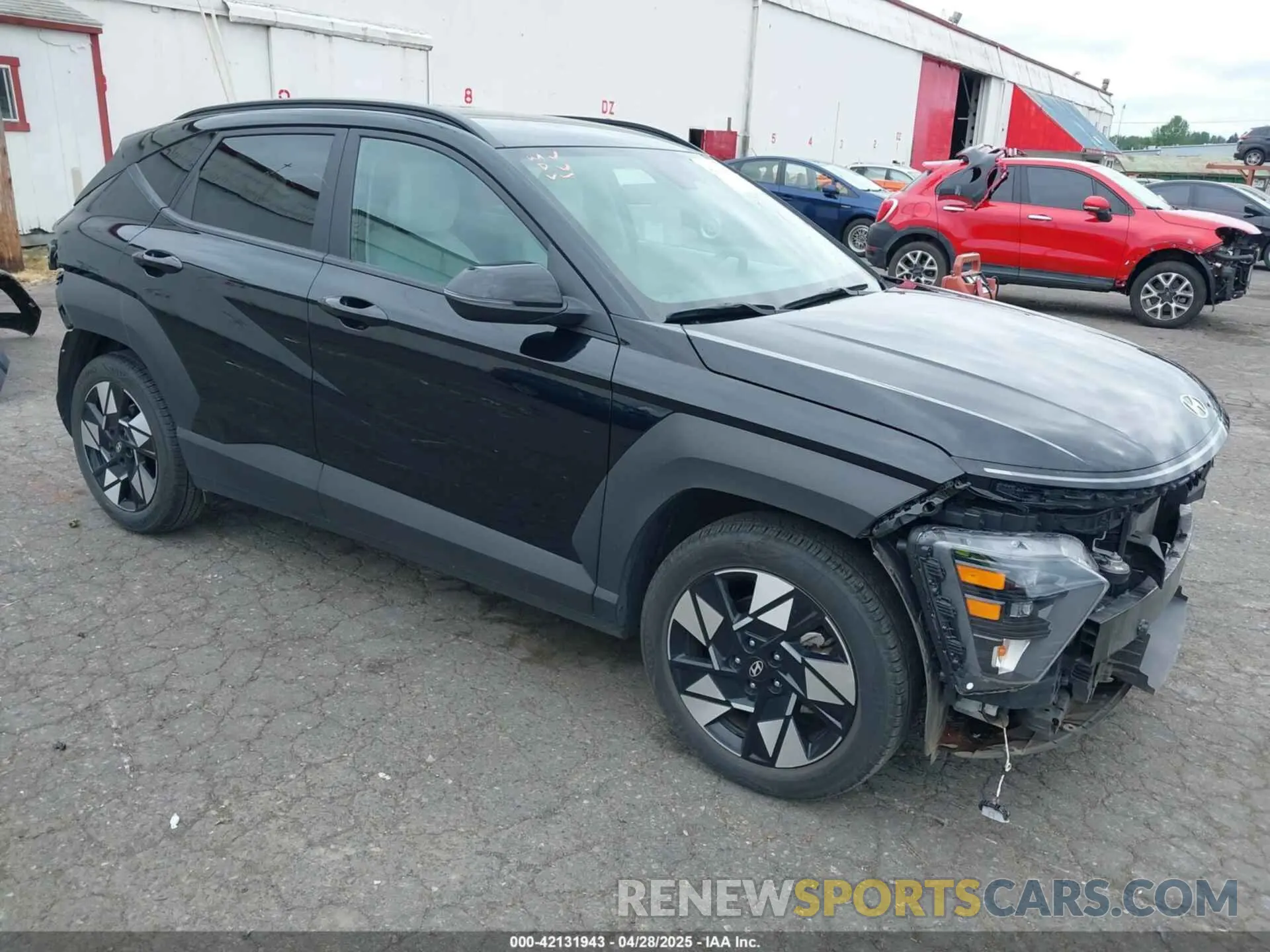 1 Фотография поврежденного автомобиля KM8HB3AB0RU180435 HYUNDAI KONA 2024