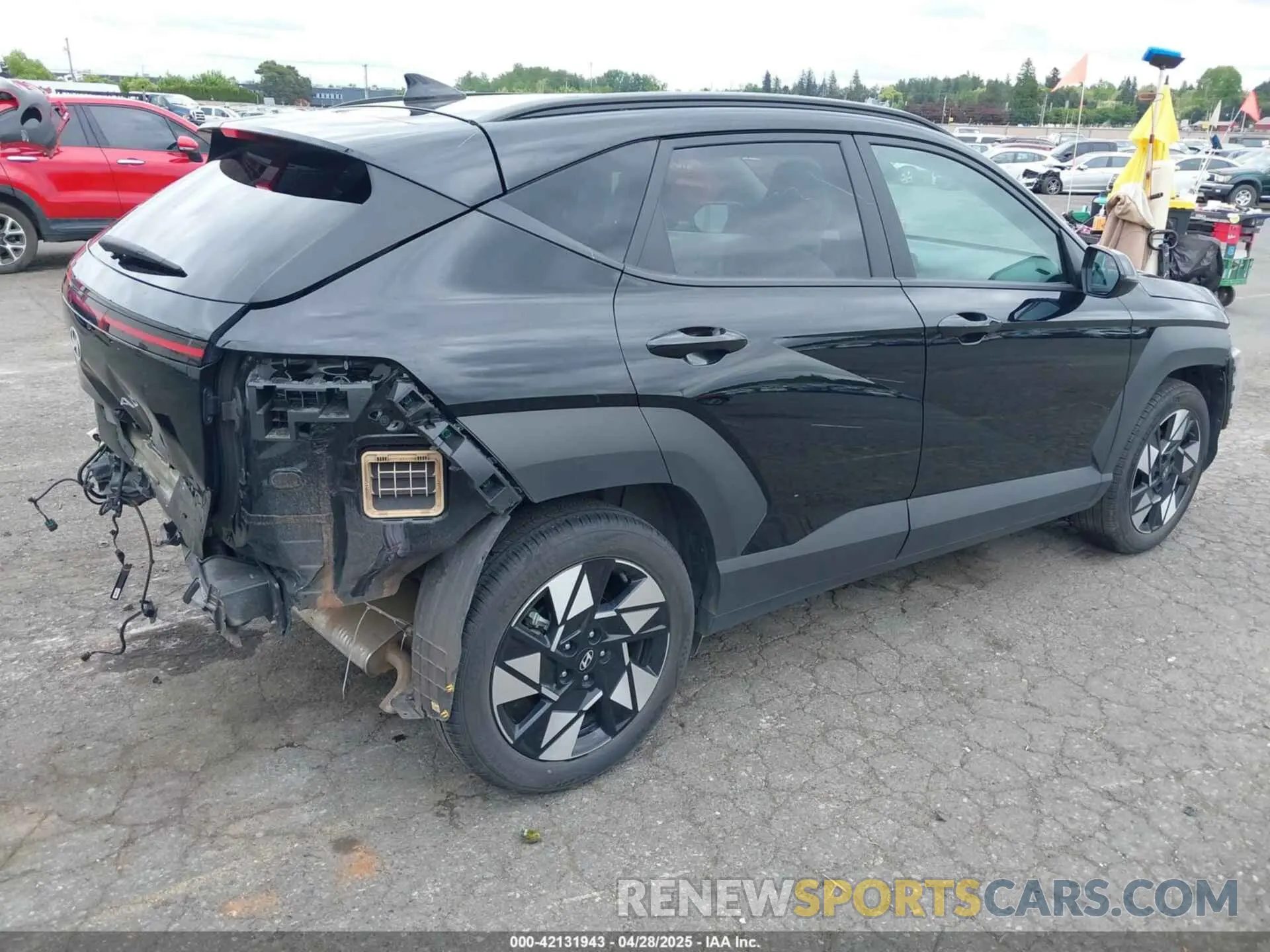 4 Фотография поврежденного автомобиля KM8HB3AB0RU180435 HYUNDAI KONA 2024