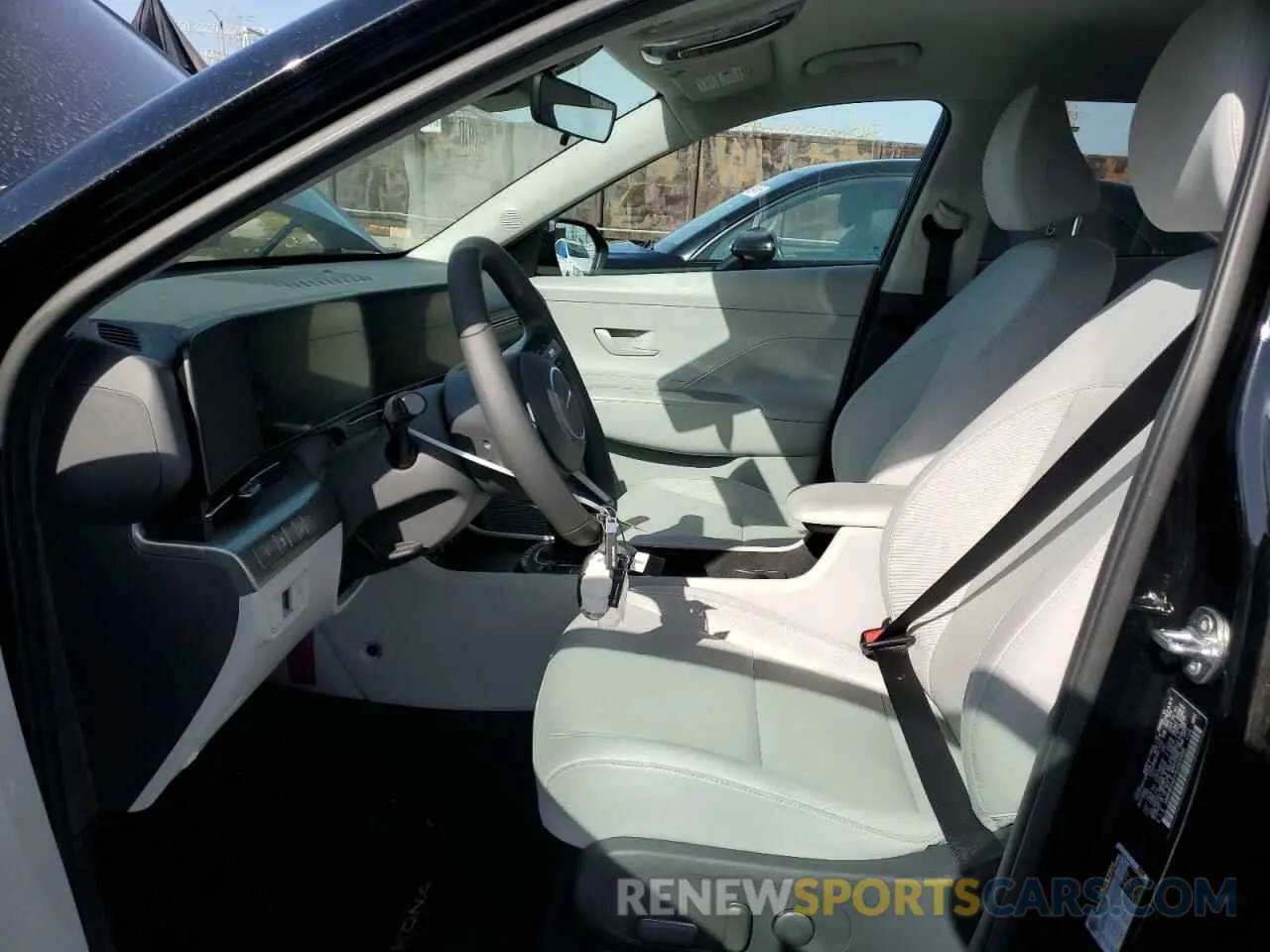 7 Фотография поврежденного автомобиля KM8HB3AB1RU069988 HYUNDAI KONA 2024
