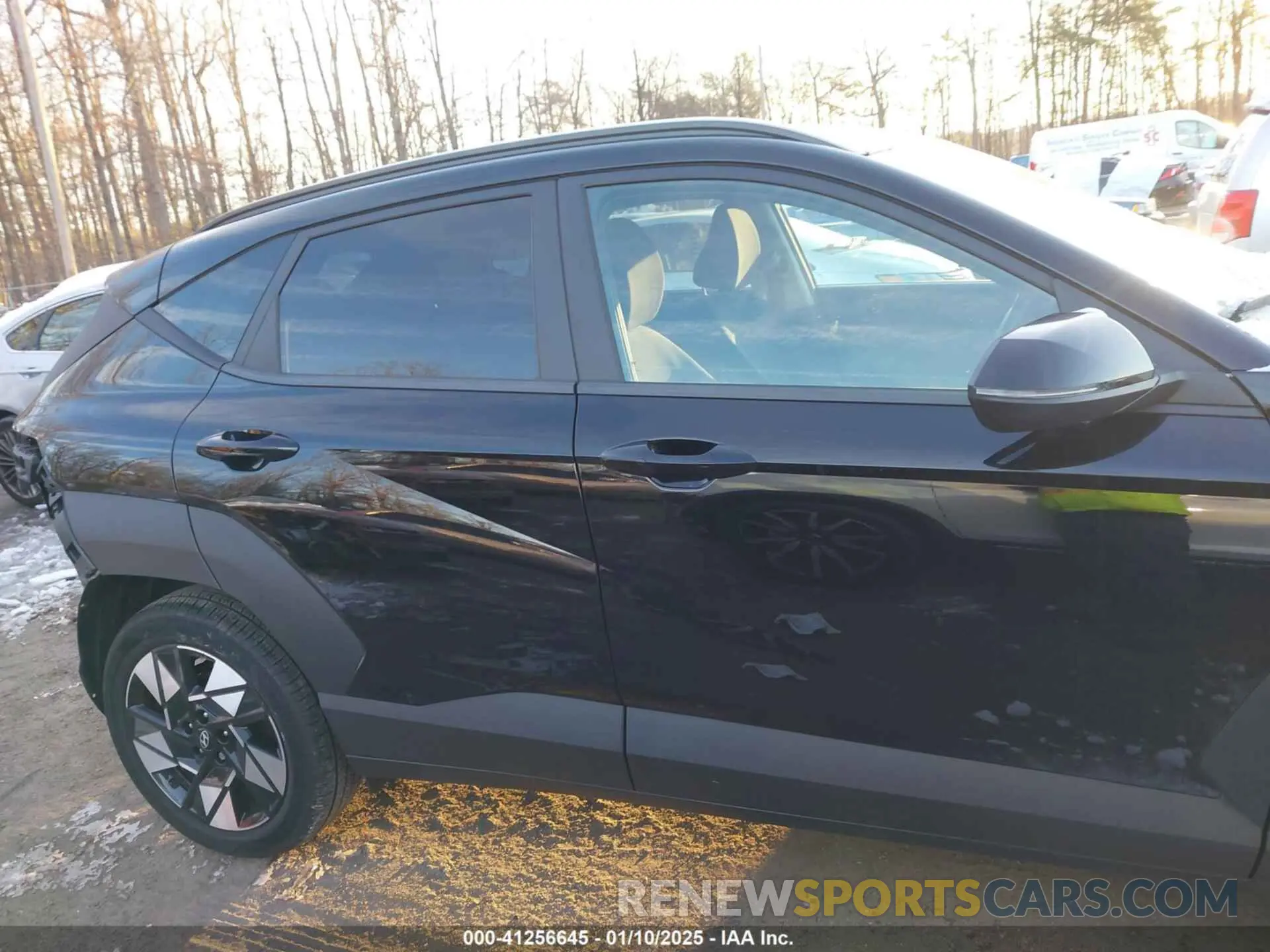 13 Фотография поврежденного автомобиля KM8HB3AB2RU065142 HYUNDAI KONA 2024