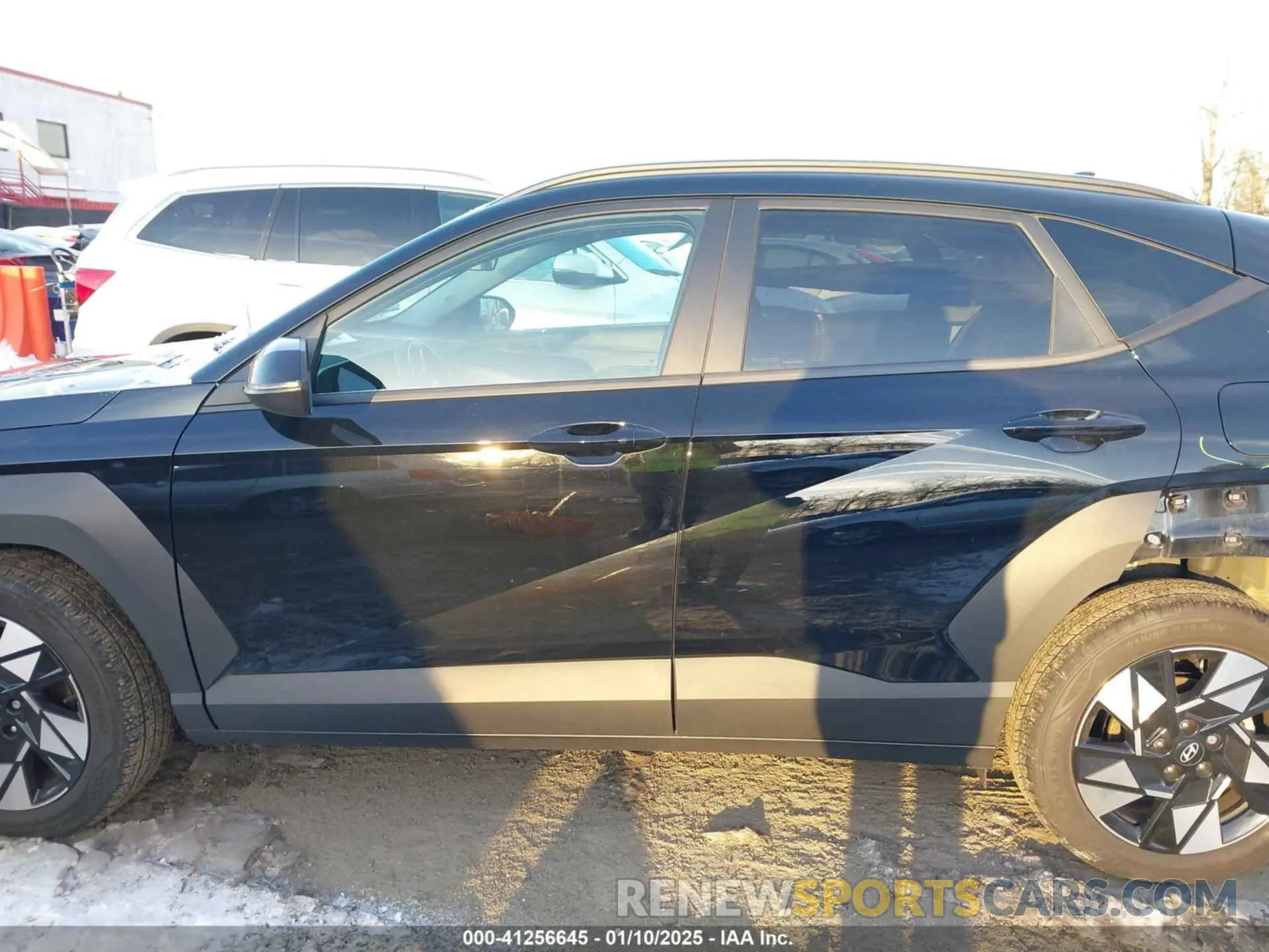 14 Фотография поврежденного автомобиля KM8HB3AB2RU065142 HYUNDAI KONA 2024