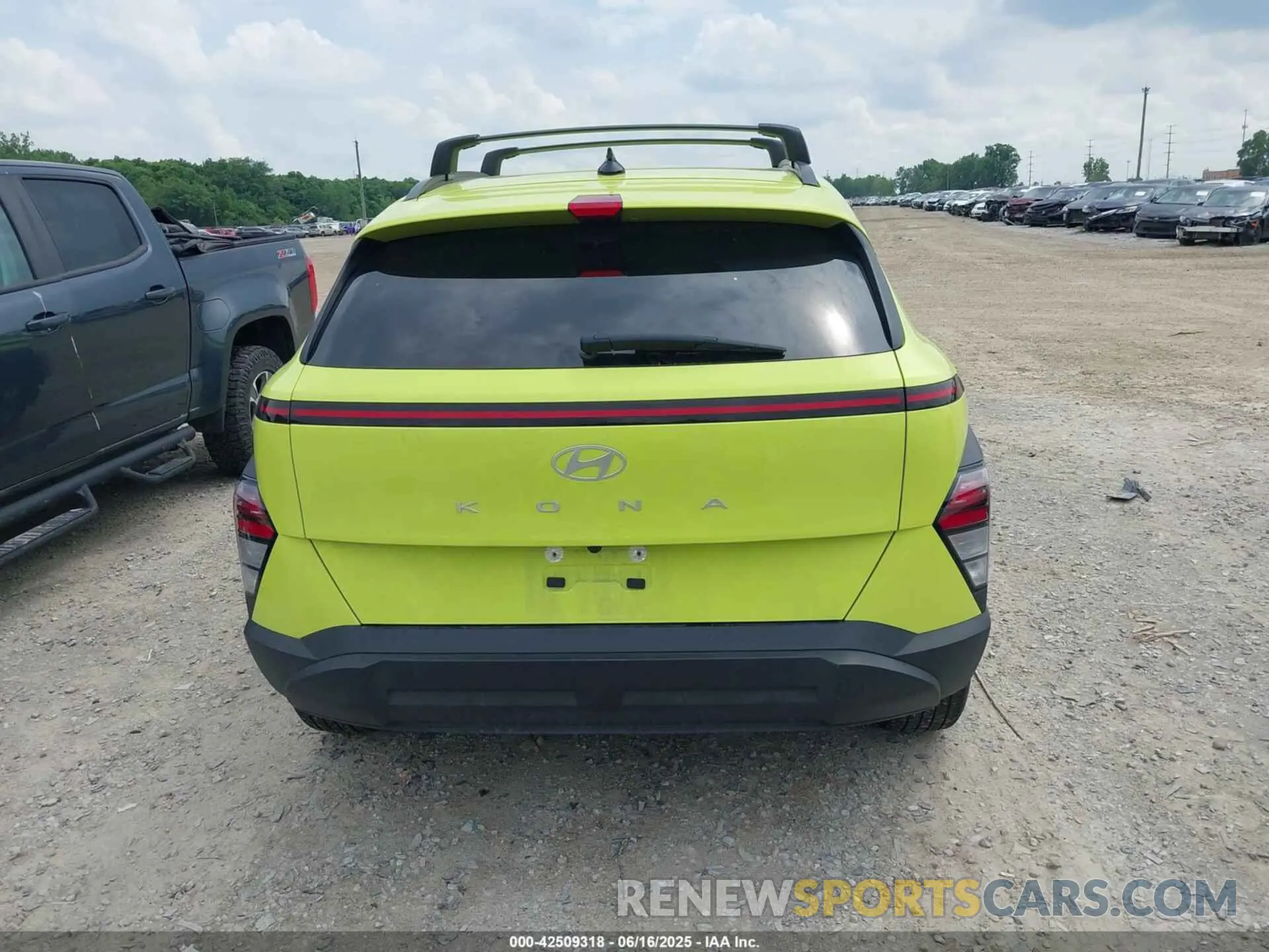 17 Фотография поврежденного автомобиля KM8HB3AB2RU073435 HYUNDAI KONA 2024