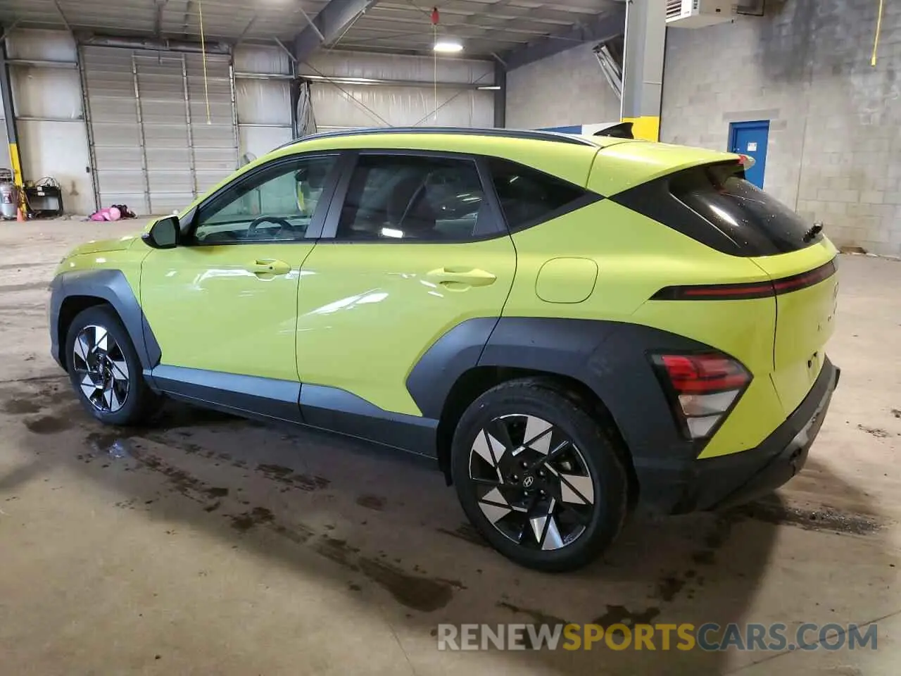 2 Фотография поврежденного автомобиля KM8HB3AB2RU165810 HYUNDAI KONA 2024