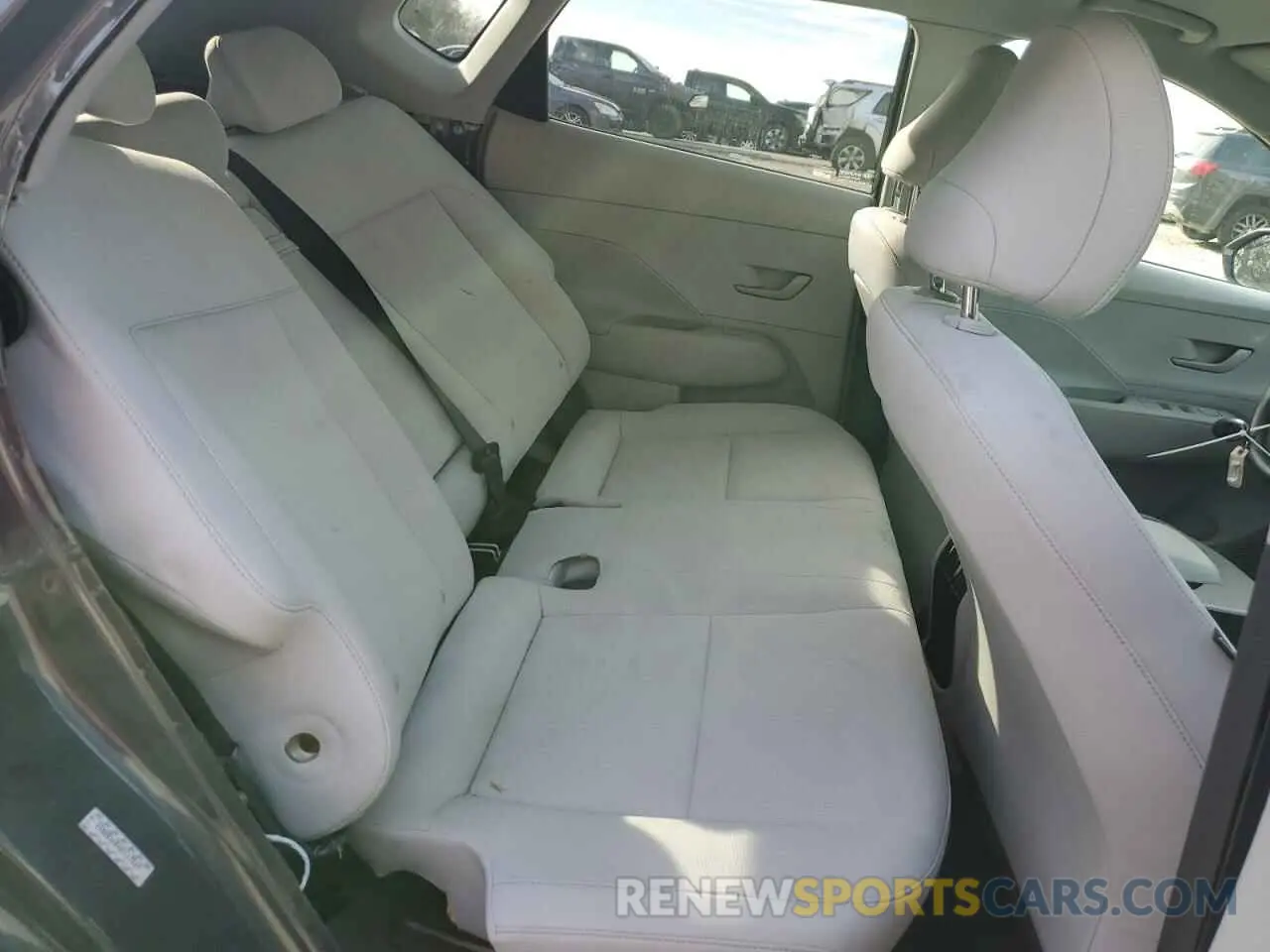 11 Фотография поврежденного автомобиля KM8HB3AB4RU117547 HYUNDAI KONA 2024