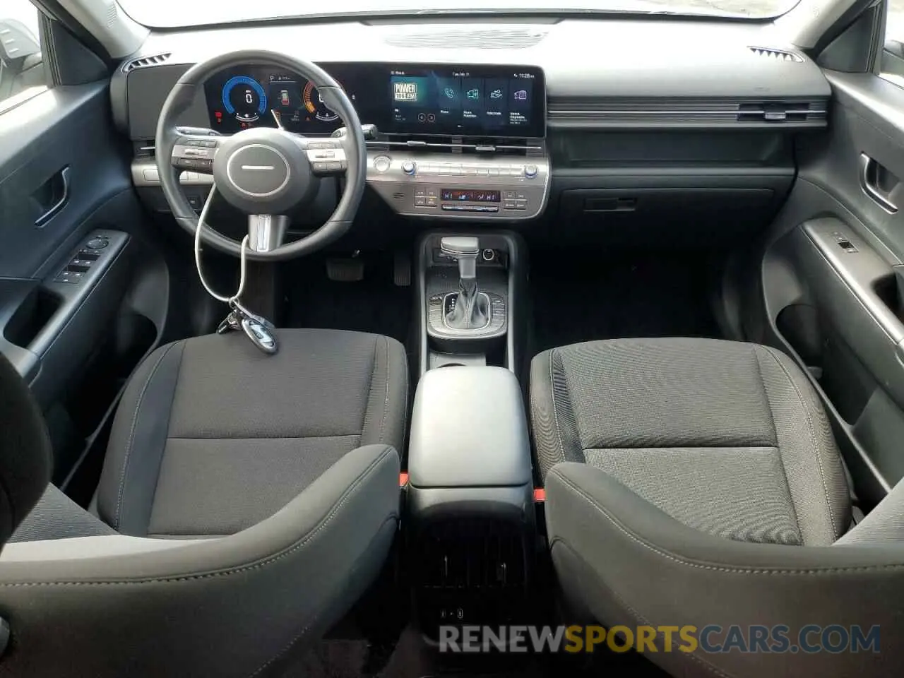8 Фотография поврежденного автомобиля KM8HB3AB4RU118973 HYUNDAI KONA 2024