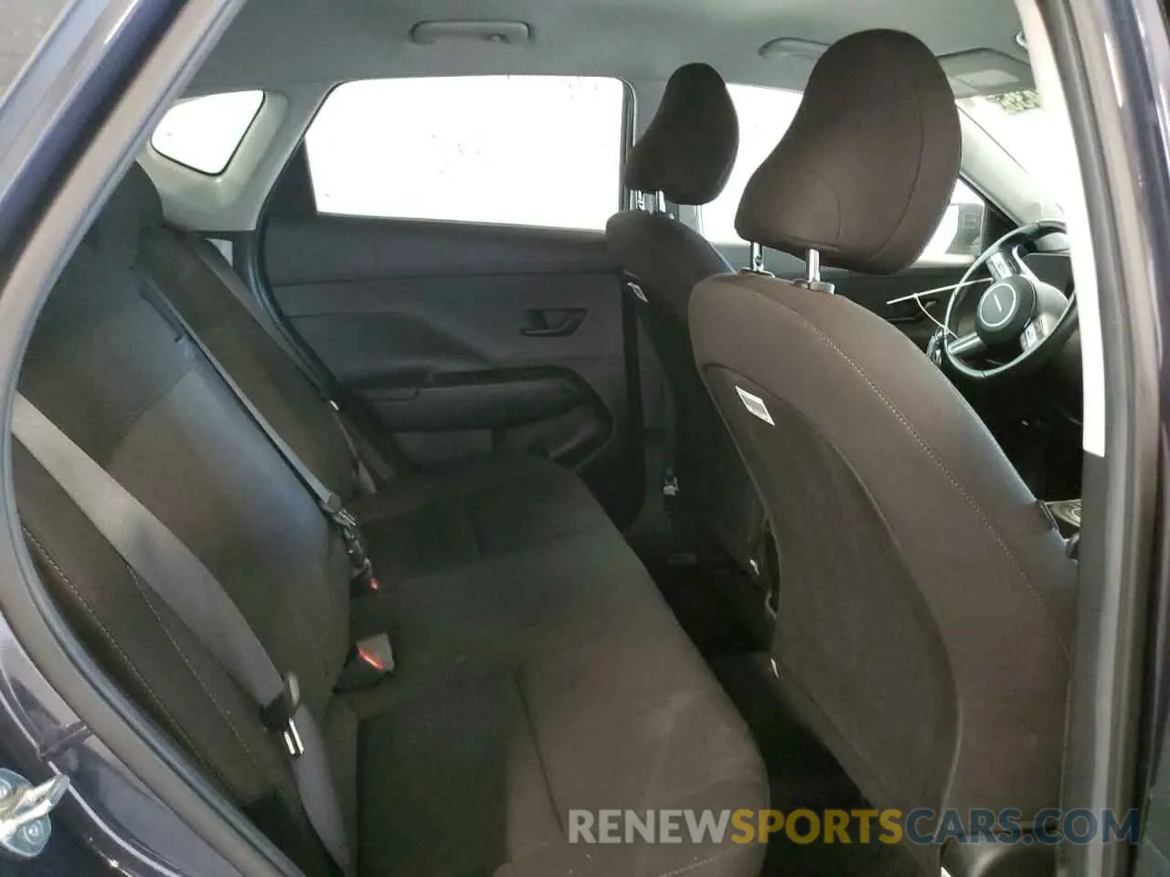 10 Photograph of a damaged car KM8HB3AB5RU129917 HYUNDAI KONA 2024