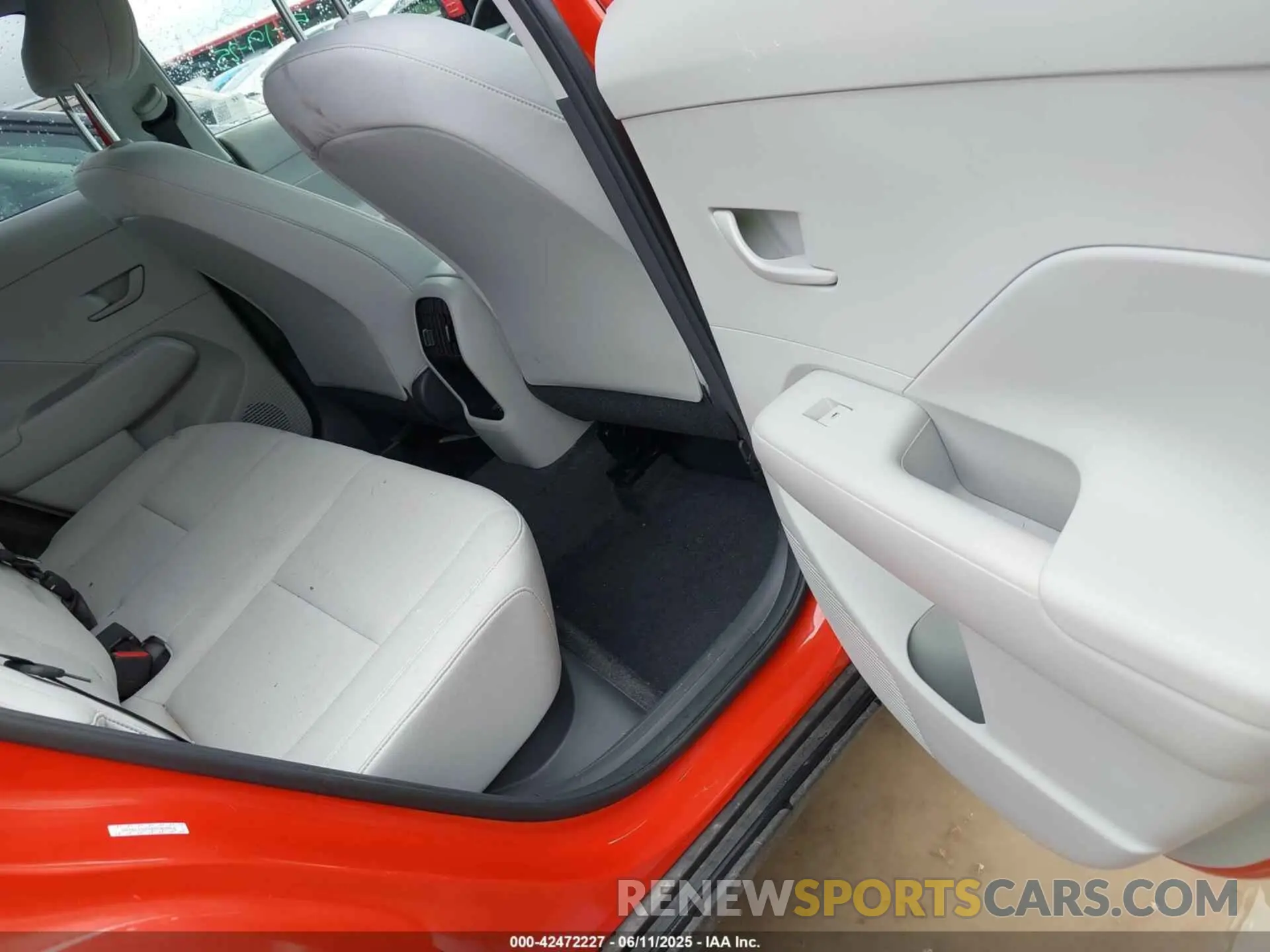 8 Photograph of a damaged car KM8HB3AB6RU170685 HYUNDAI KONA 2024