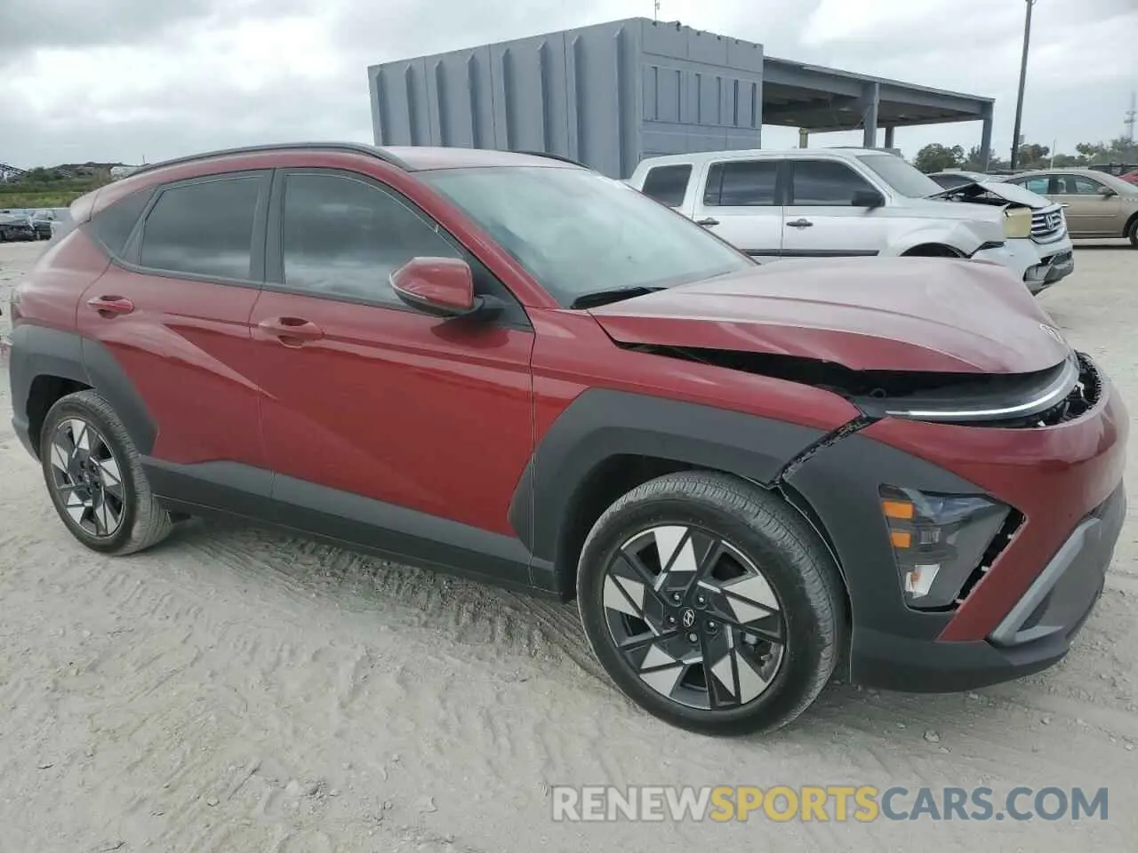 4 Фотография поврежденного автомобиля KM8HB3AB7RU104064 HYUNDAI KONA 2024