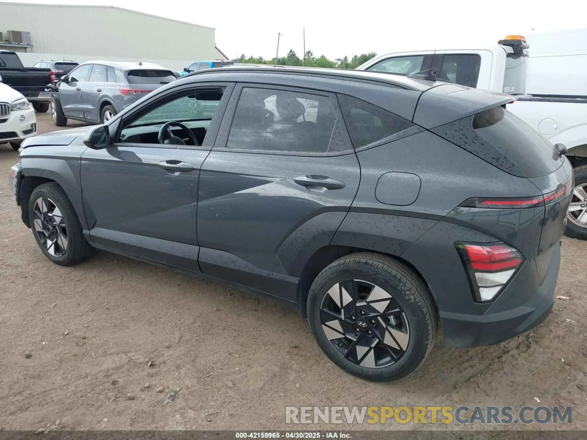 3 Фотография поврежденного автомобиля KM8HB3AB7RU123570 HYUNDAI KONA 2024