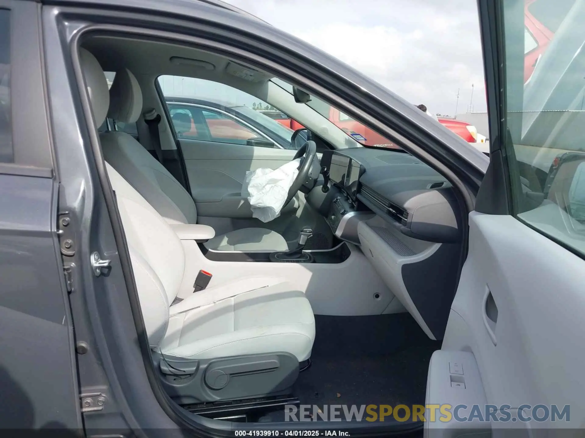 5 Фотография поврежденного автомобиля KM8HB3AB7RU145407 HYUNDAI KONA 2024