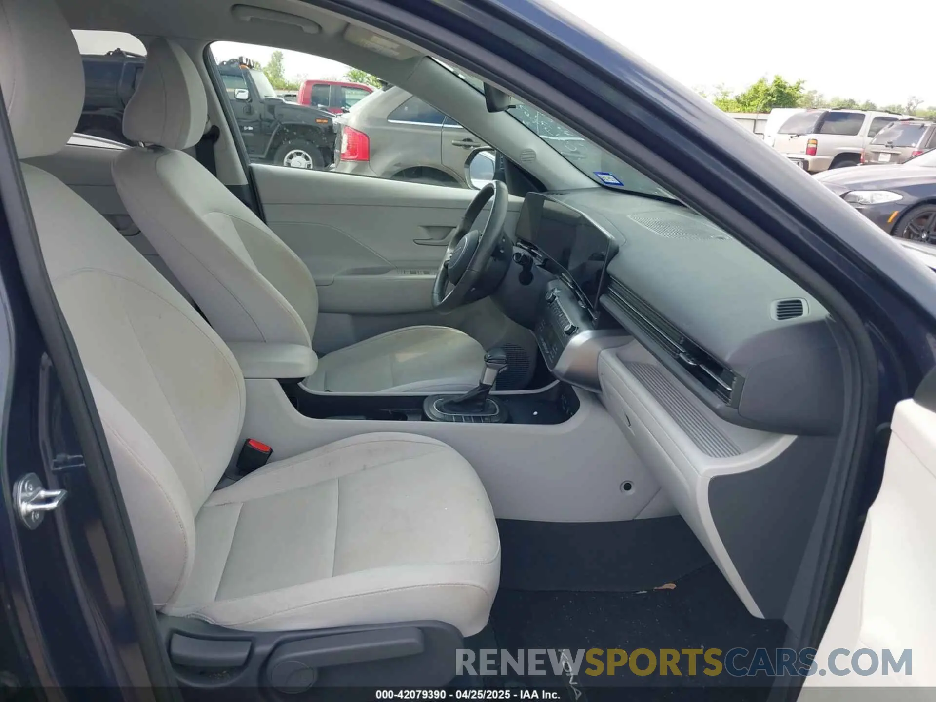 5 Фотография поврежденного автомобиля KM8HB3AB9RU086862 HYUNDAI KONA 2024