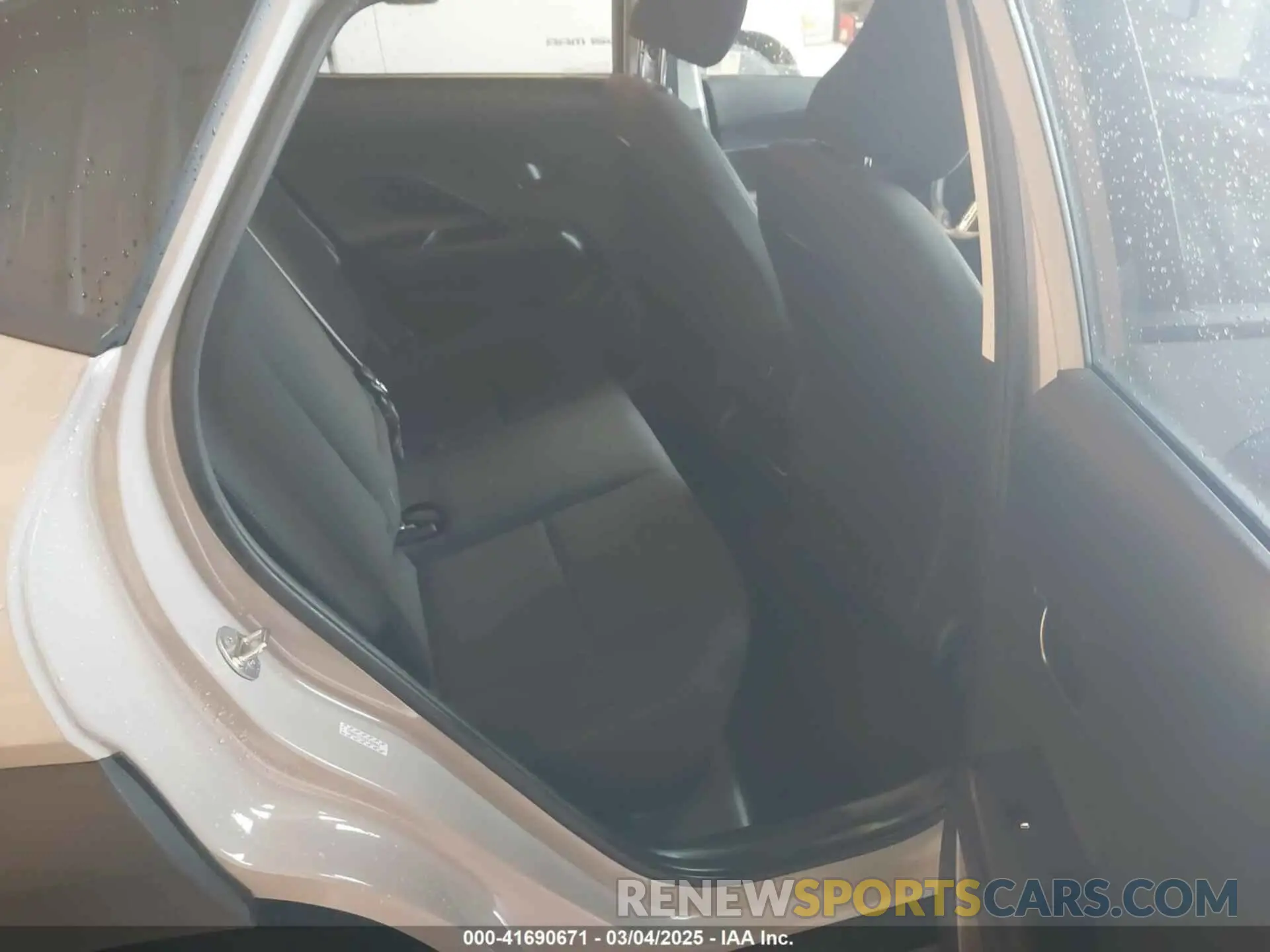 8 Photograph of a damaged car KM8HBCAB2RU109883 HYUNDAI KONA 2024