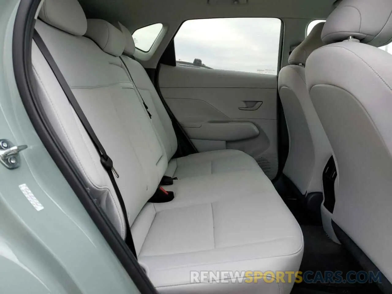 11 Фотография поврежденного автомобиля KM8HBCAB2RU133388 HYUNDAI KONA 2024