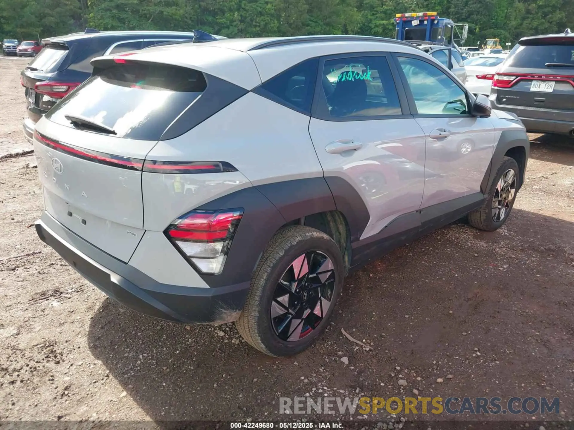 4 Photograph of a damaged car KM8HBCAB6RU105349 HYUNDAI KONA 2024