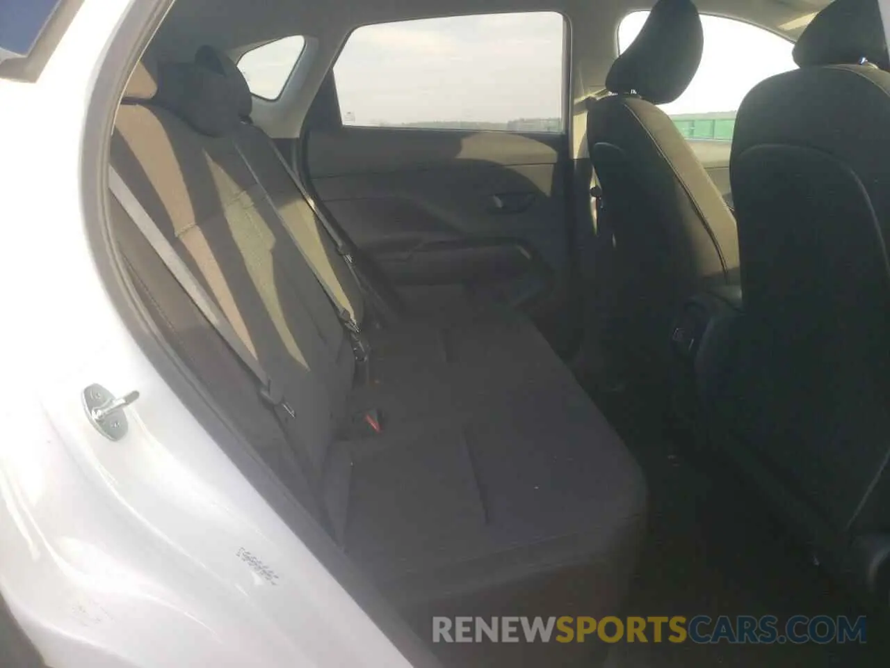 11 Фотография поврежденного автомобиля KM8HBCAB7RU038874 HYUNDAI KONA 2024